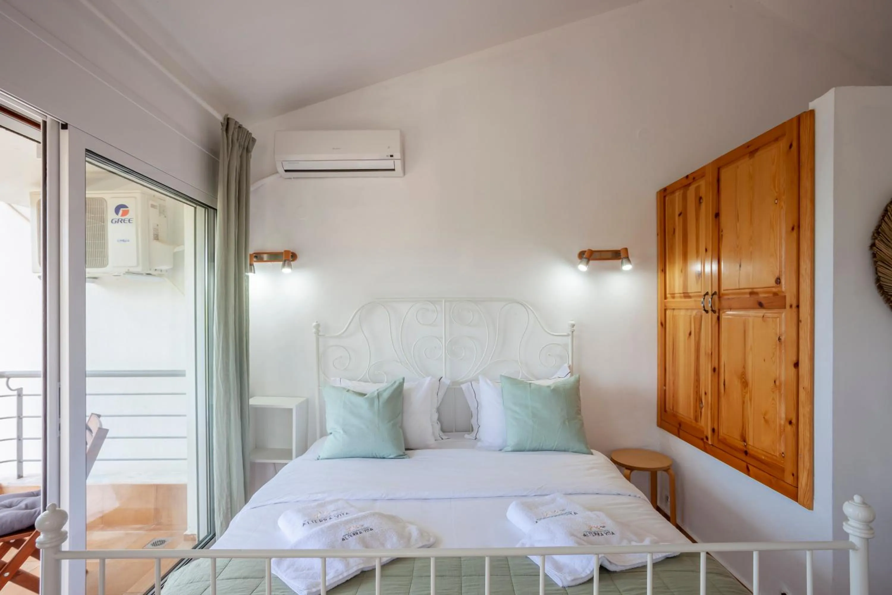 Bedroom, Bed in Alterra Vita Homes By the Sea