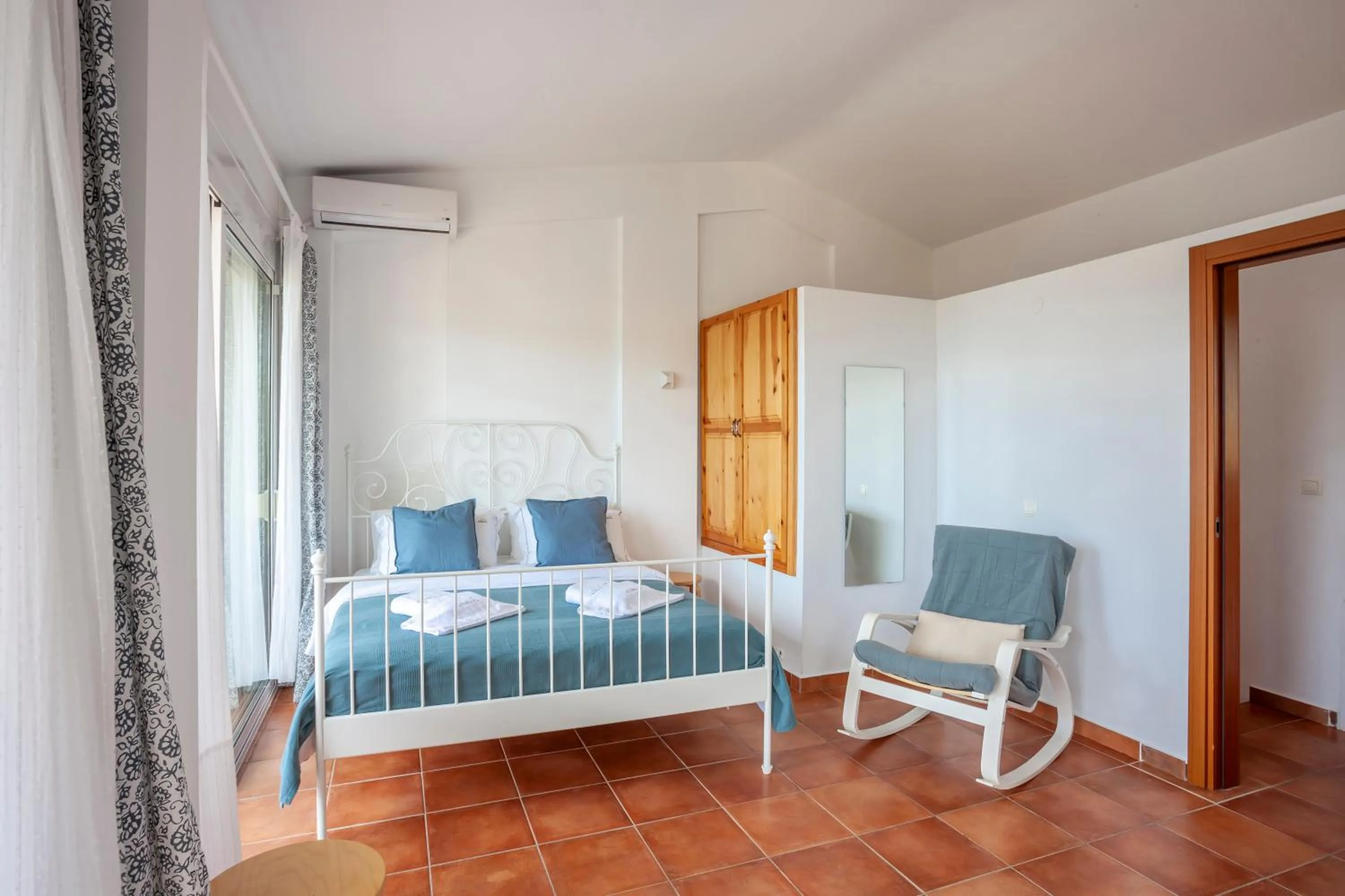 Bed in Alterra Vita Homes By the Sea