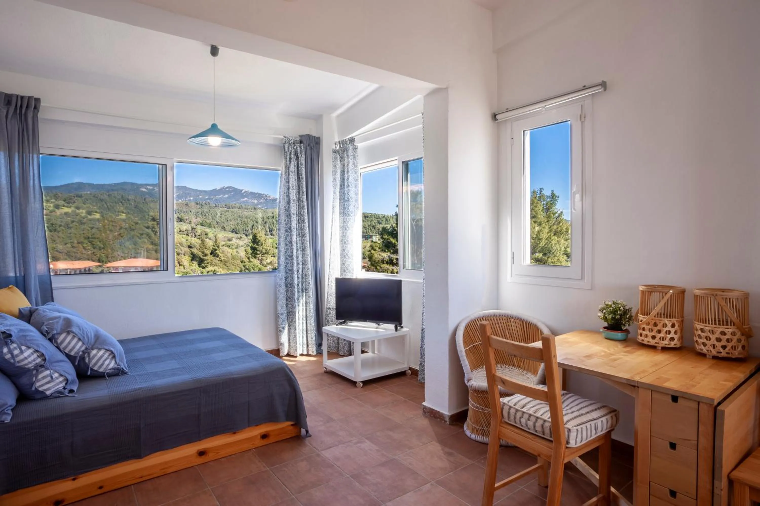 Bed in Alterra Vita Homes By the Sea