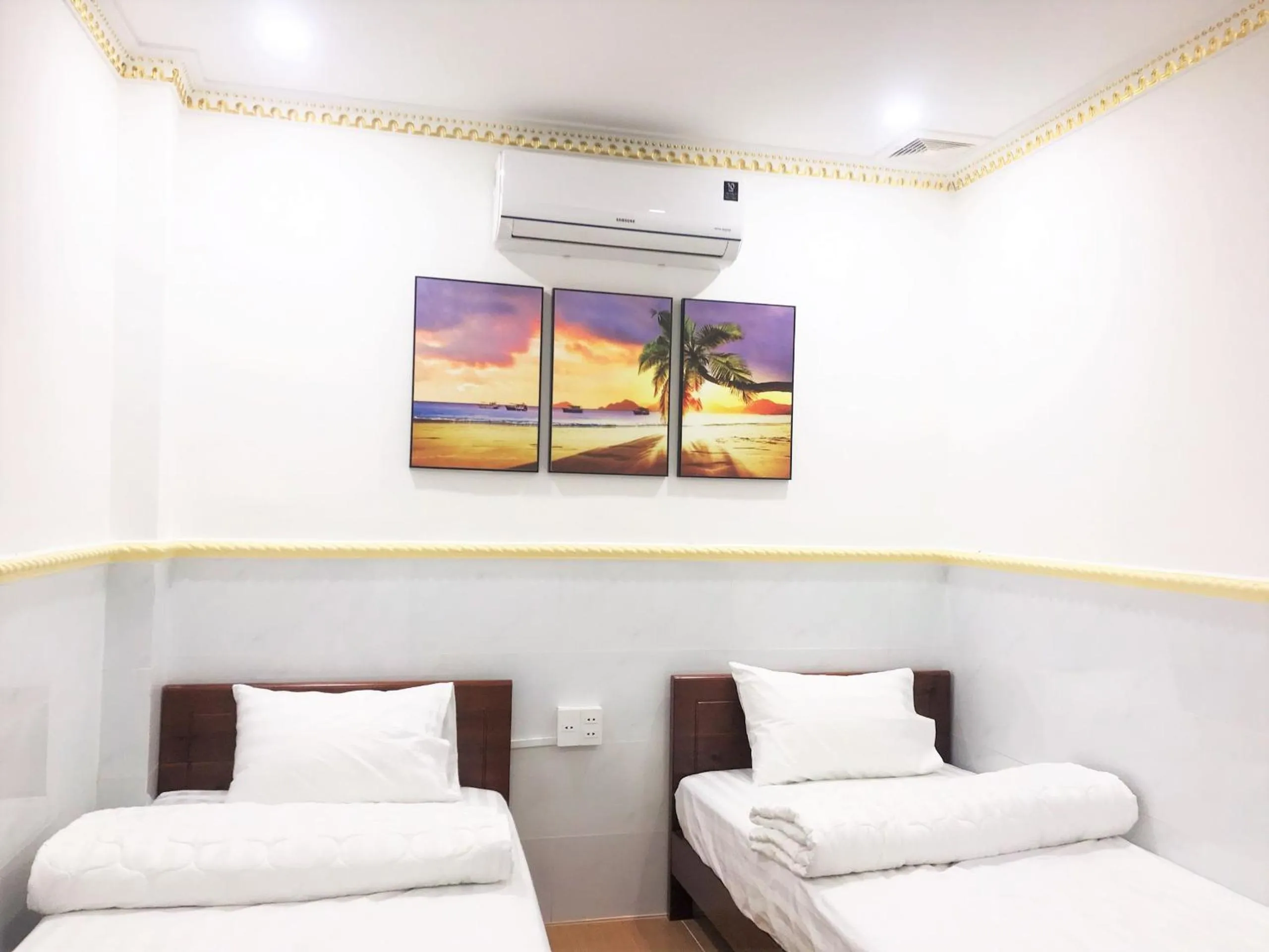 Photo of the whole room, Bed in Khách Sạn Mỹ Hằng