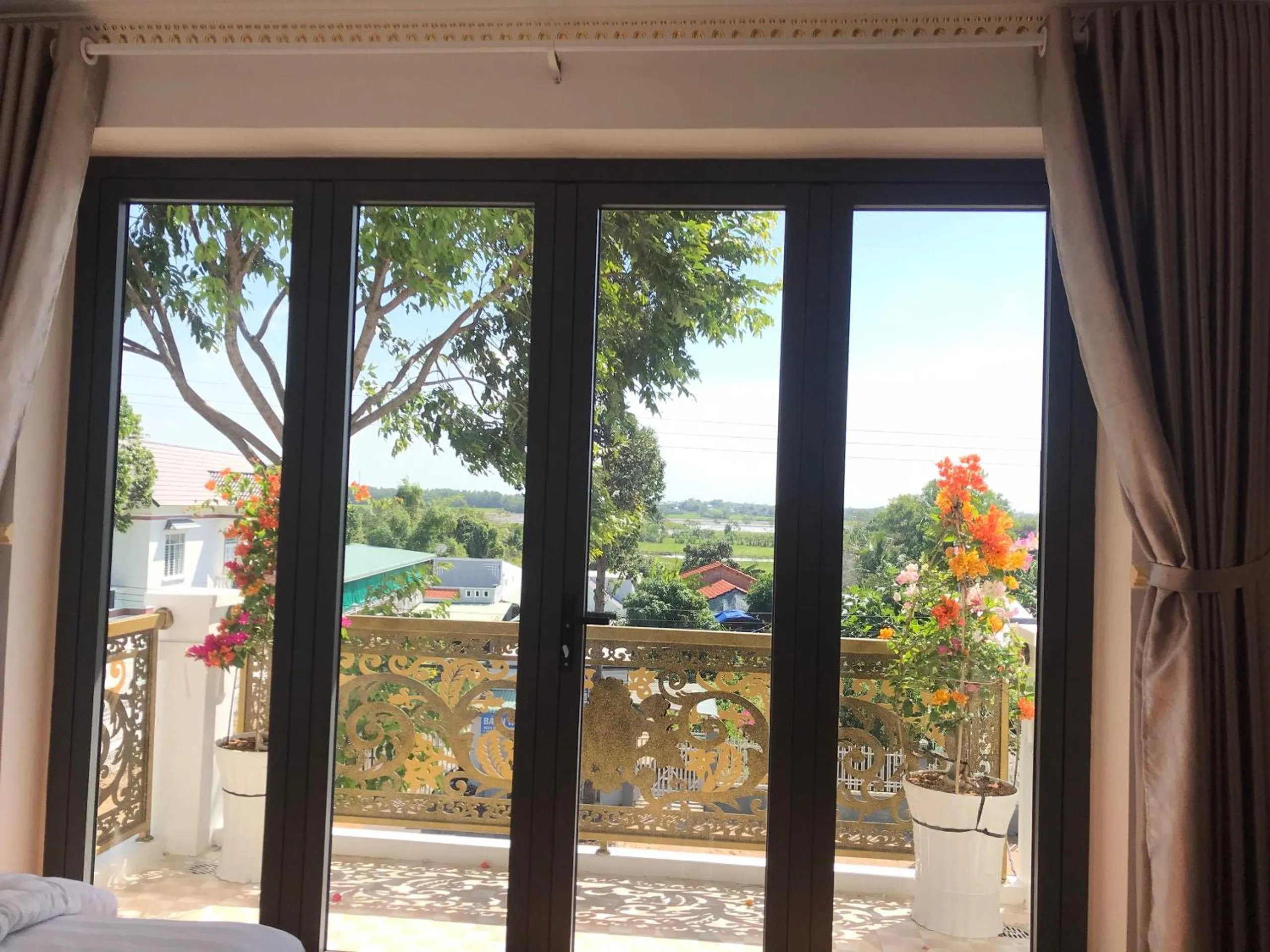 Garden view in Khách Sạn Mỹ Hằng