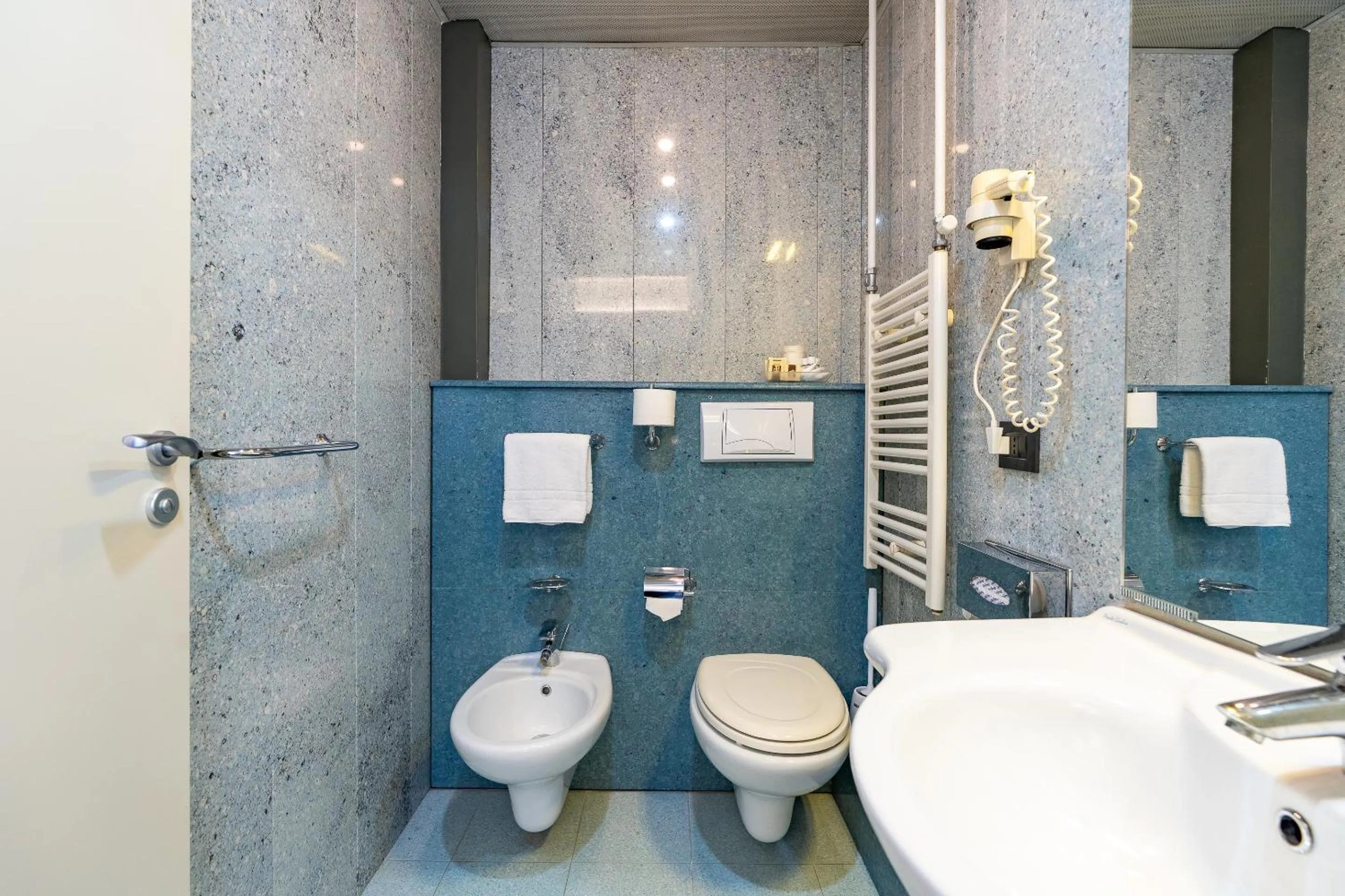 Bathroom in Jet Hotel, Sure Hotel Collection by Best Western