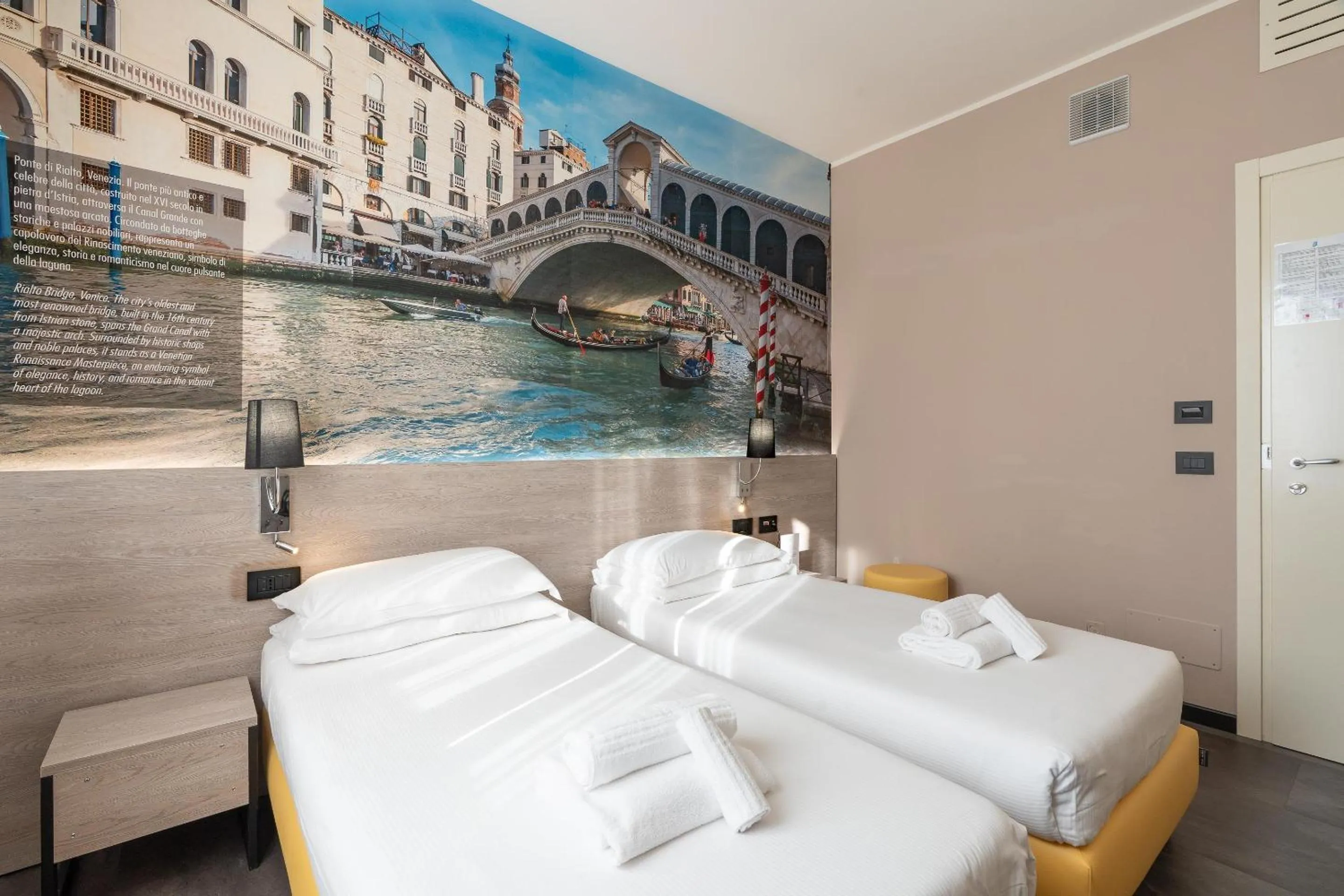 Bedroom, Bed in Jet Hotel, Sure Hotel Collection by Best Western