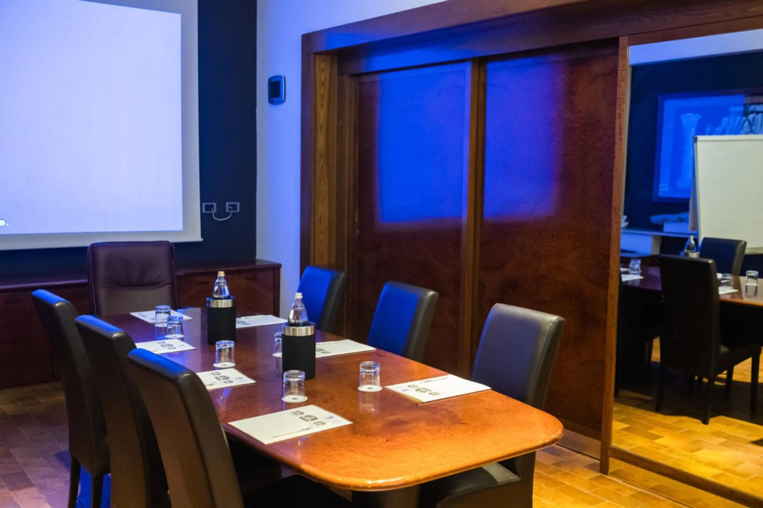 Business facilities in Jet Hotel, Sure Hotel Collection by Best Western