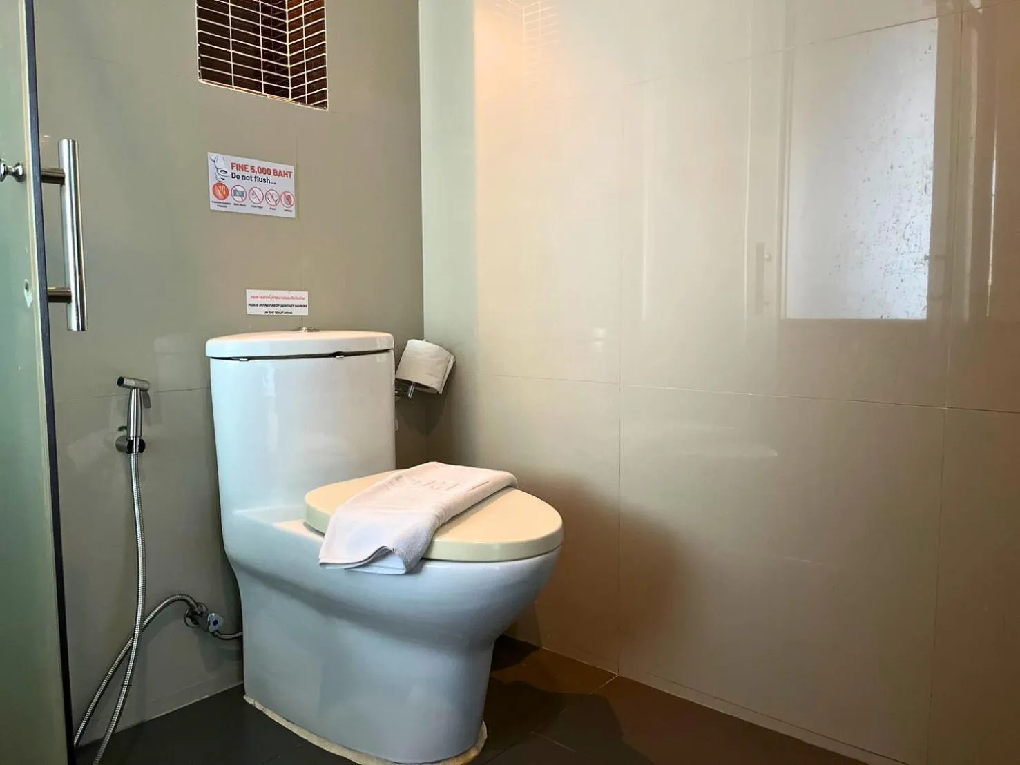 Property building in Z&Z House