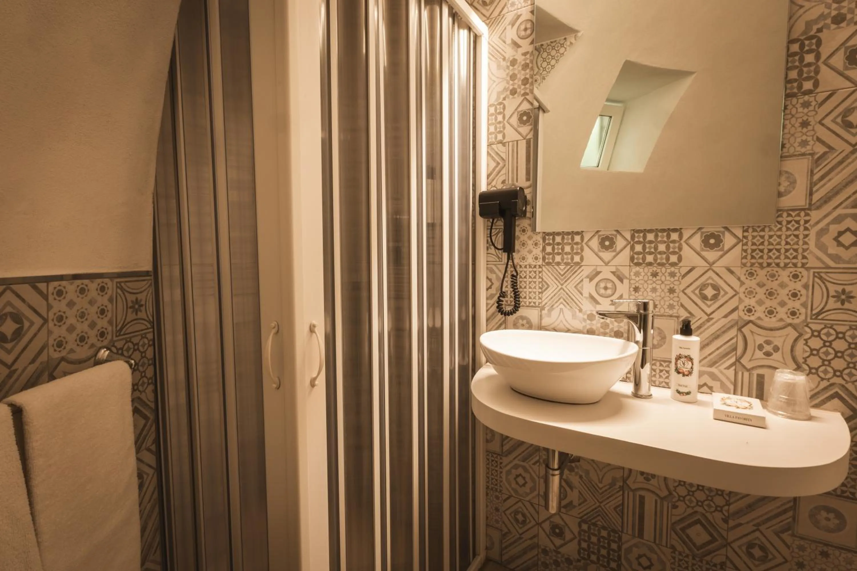 Bathroom in Villa Favorita Hotel & Events