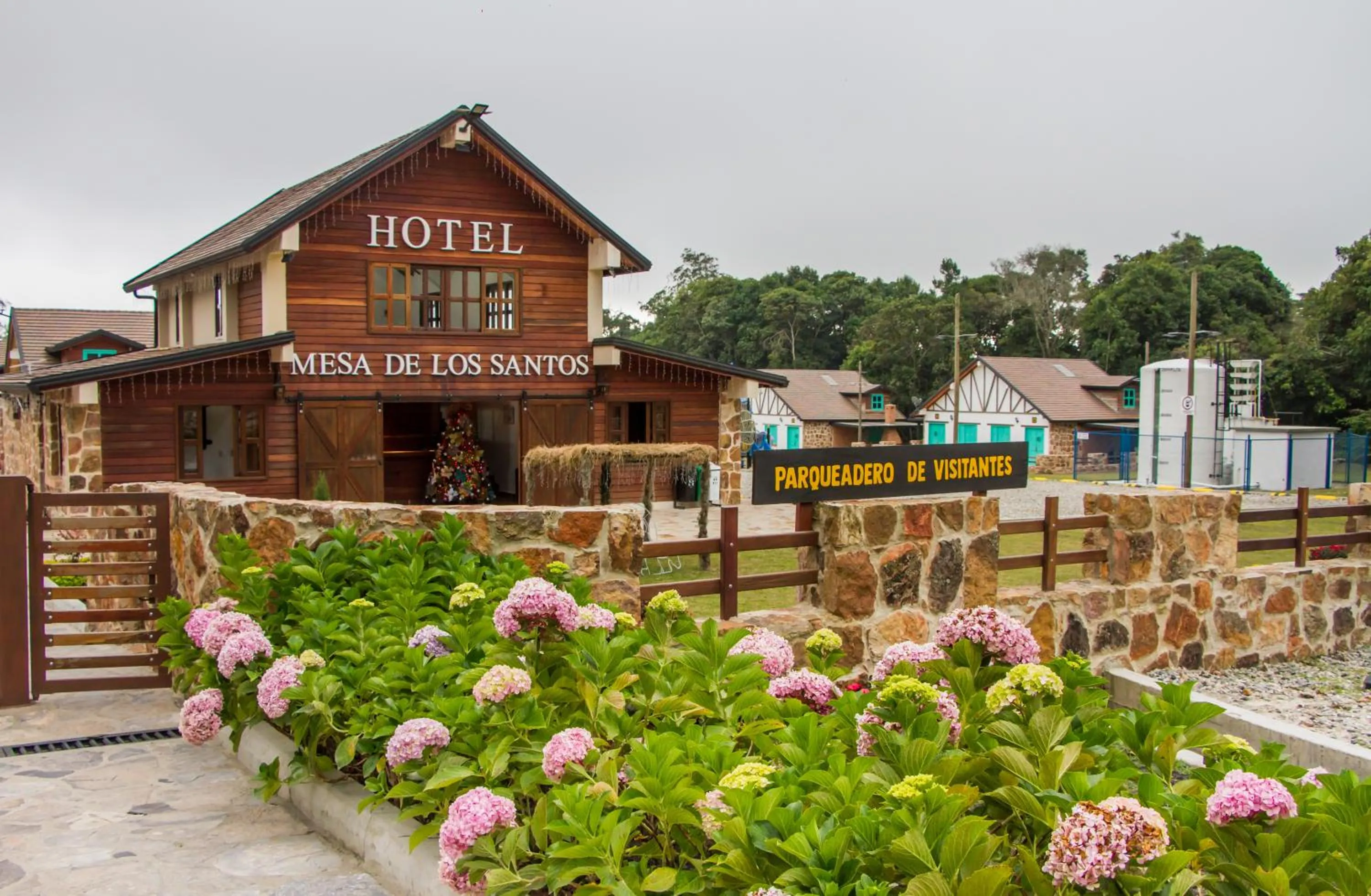 Property building in Hotel Mesa De Los Santos