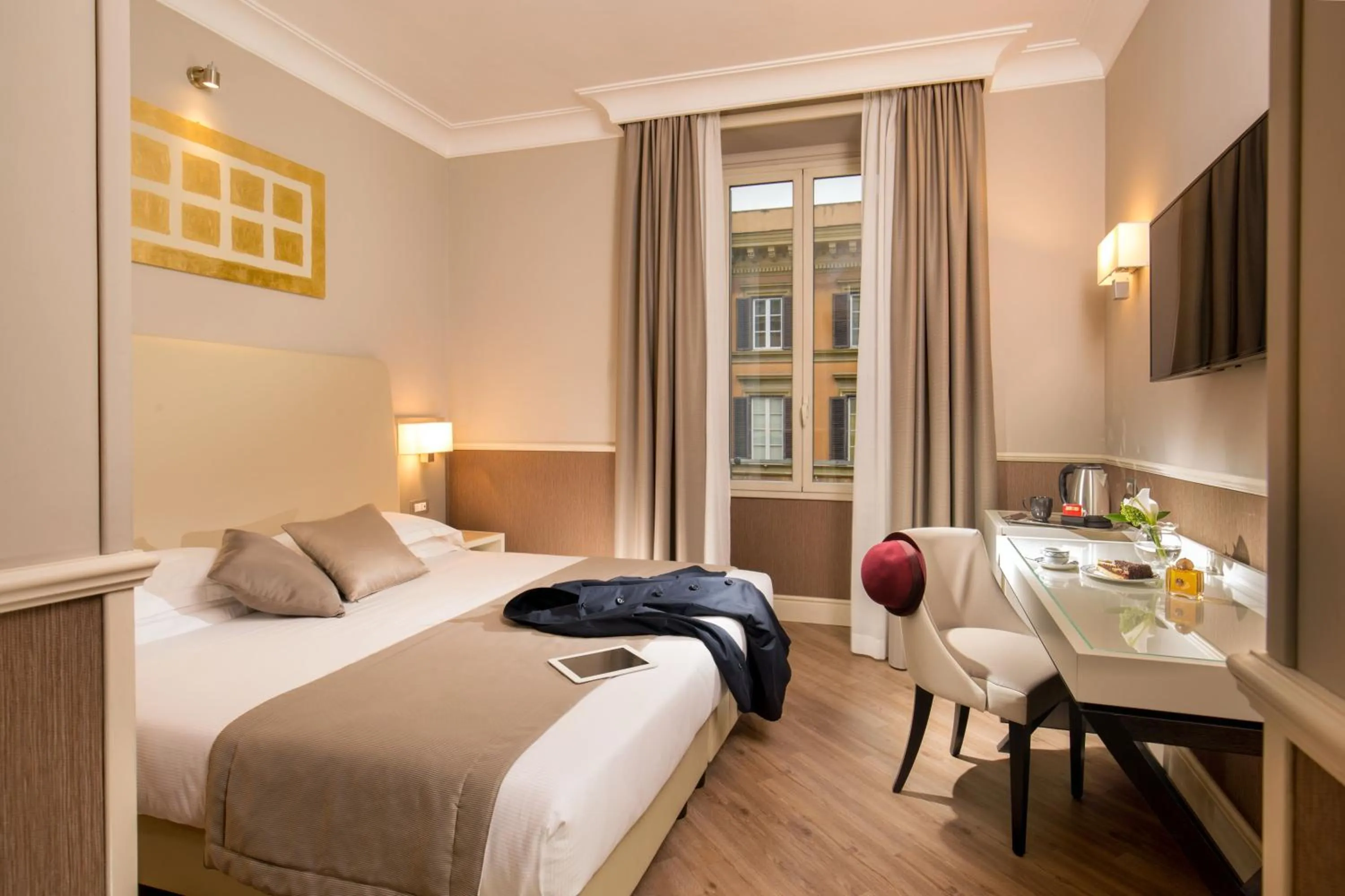 Bed in Ludovisi Palace Hotel