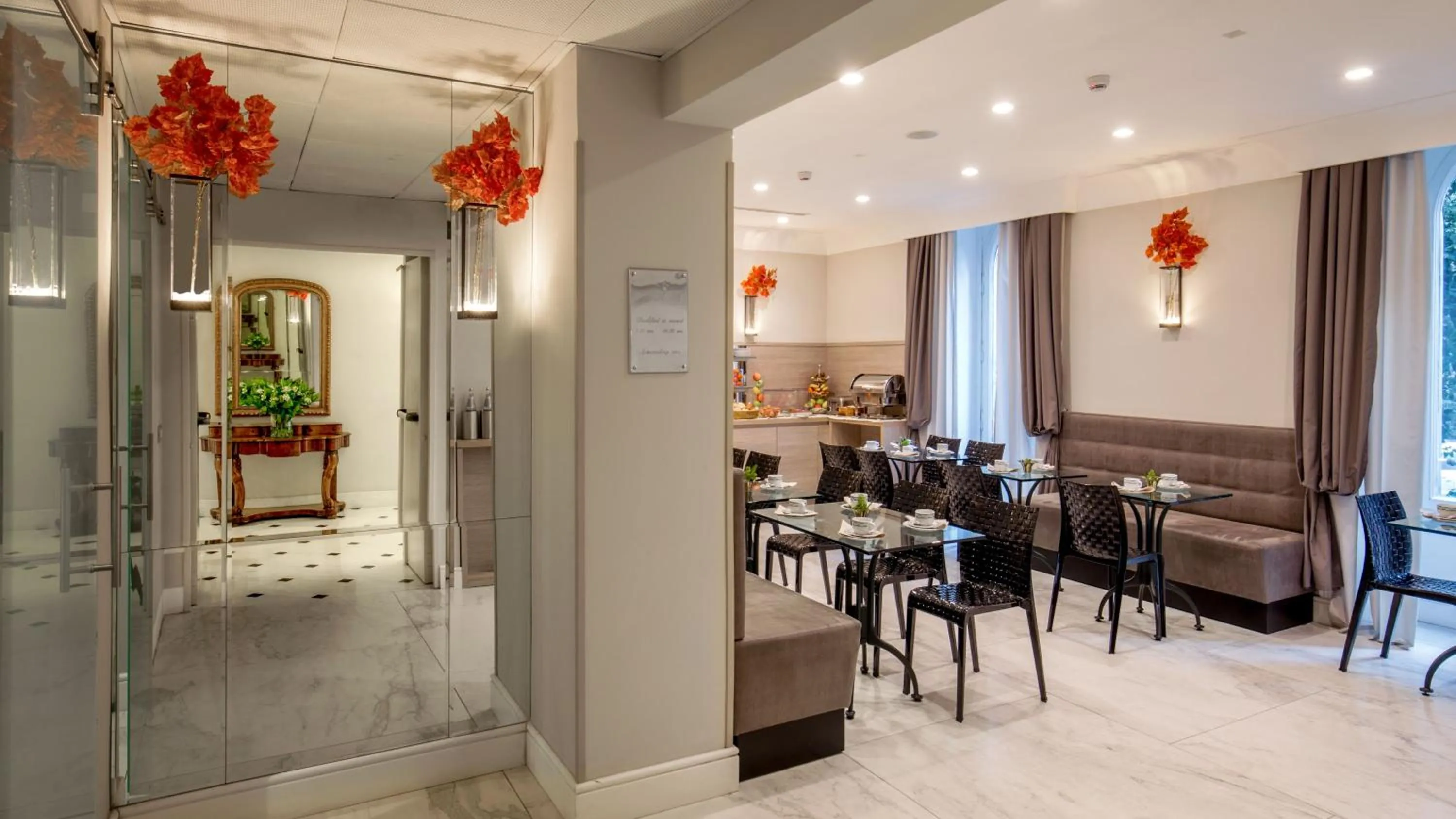 Restaurant/places to eat in Ludovisi Palace Hotel