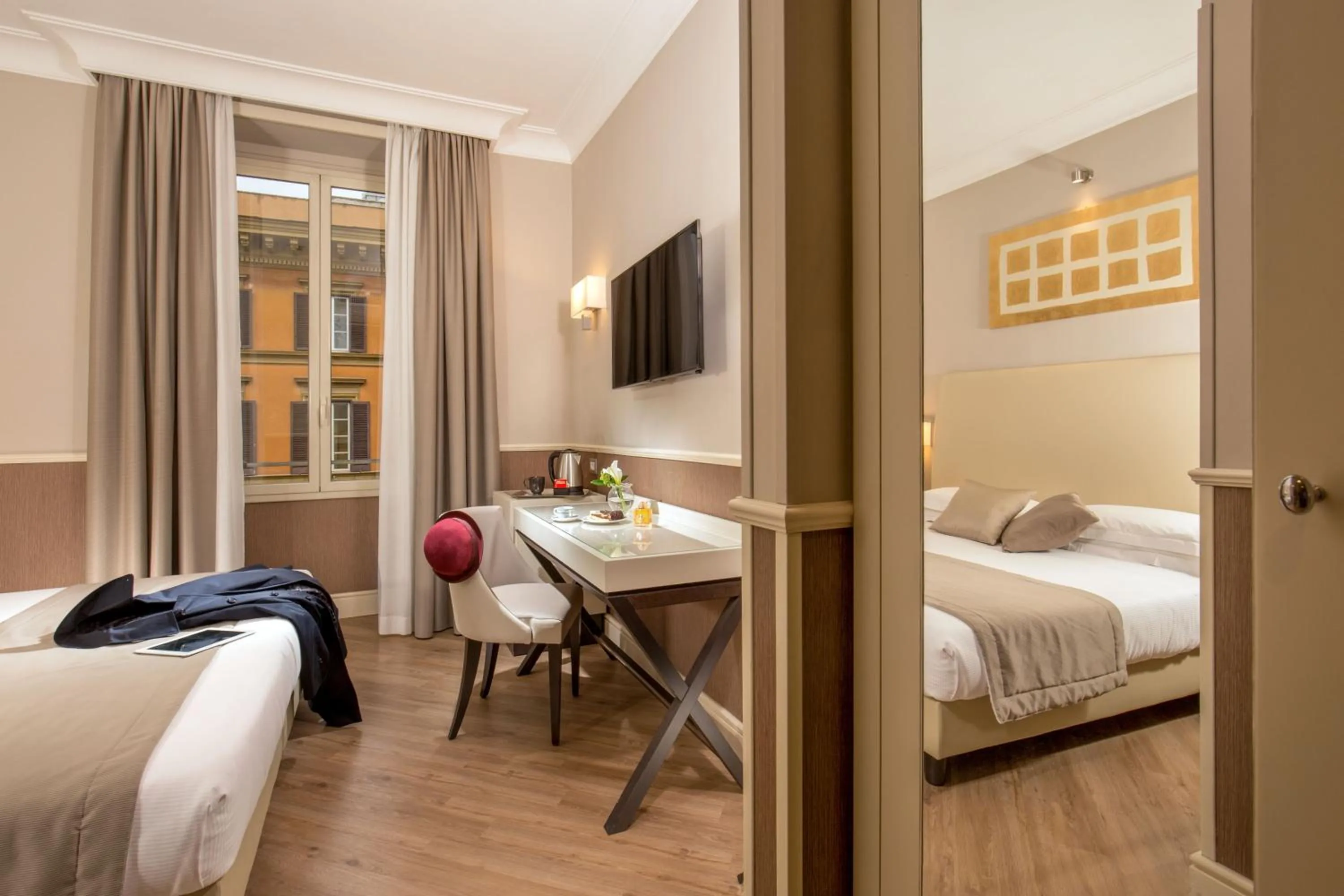 Bed in Ludovisi Palace Hotel