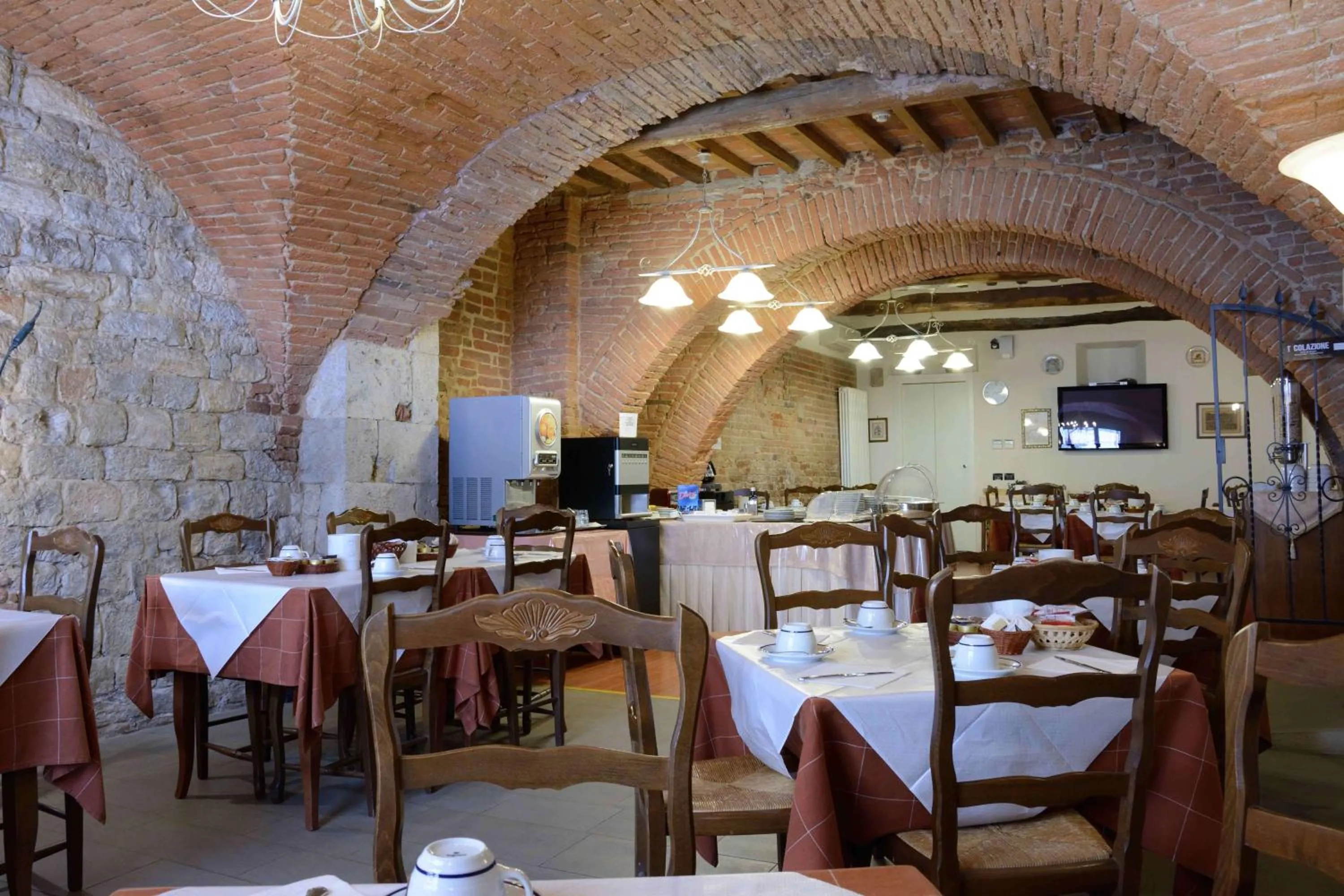 Restaurant/places to eat in Hotel Di Stefano