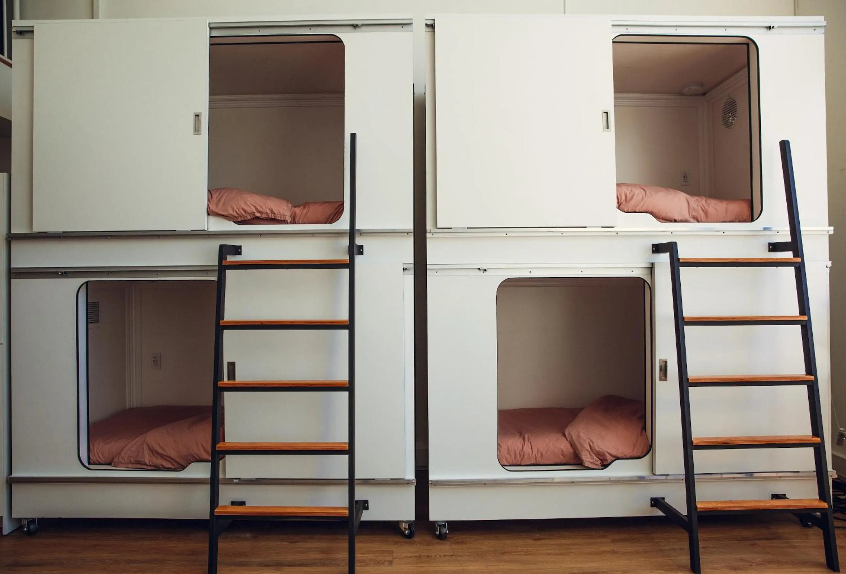 Bedroom, Bed in STAY OPEN Venice Beach