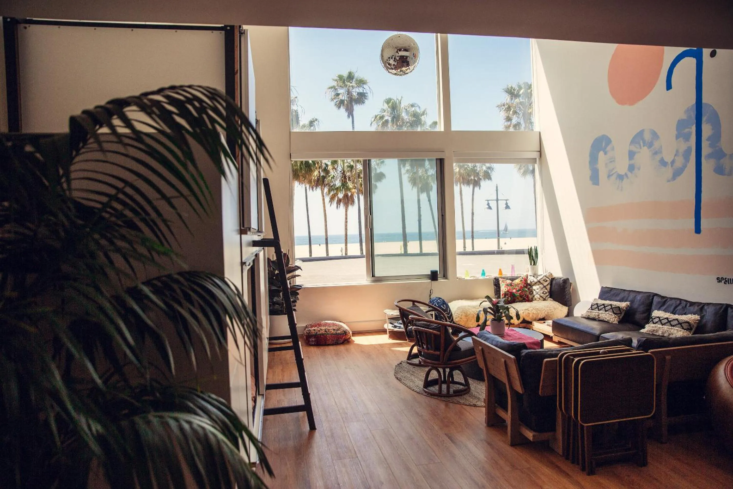 Living room in STAY OPEN Venice Beach