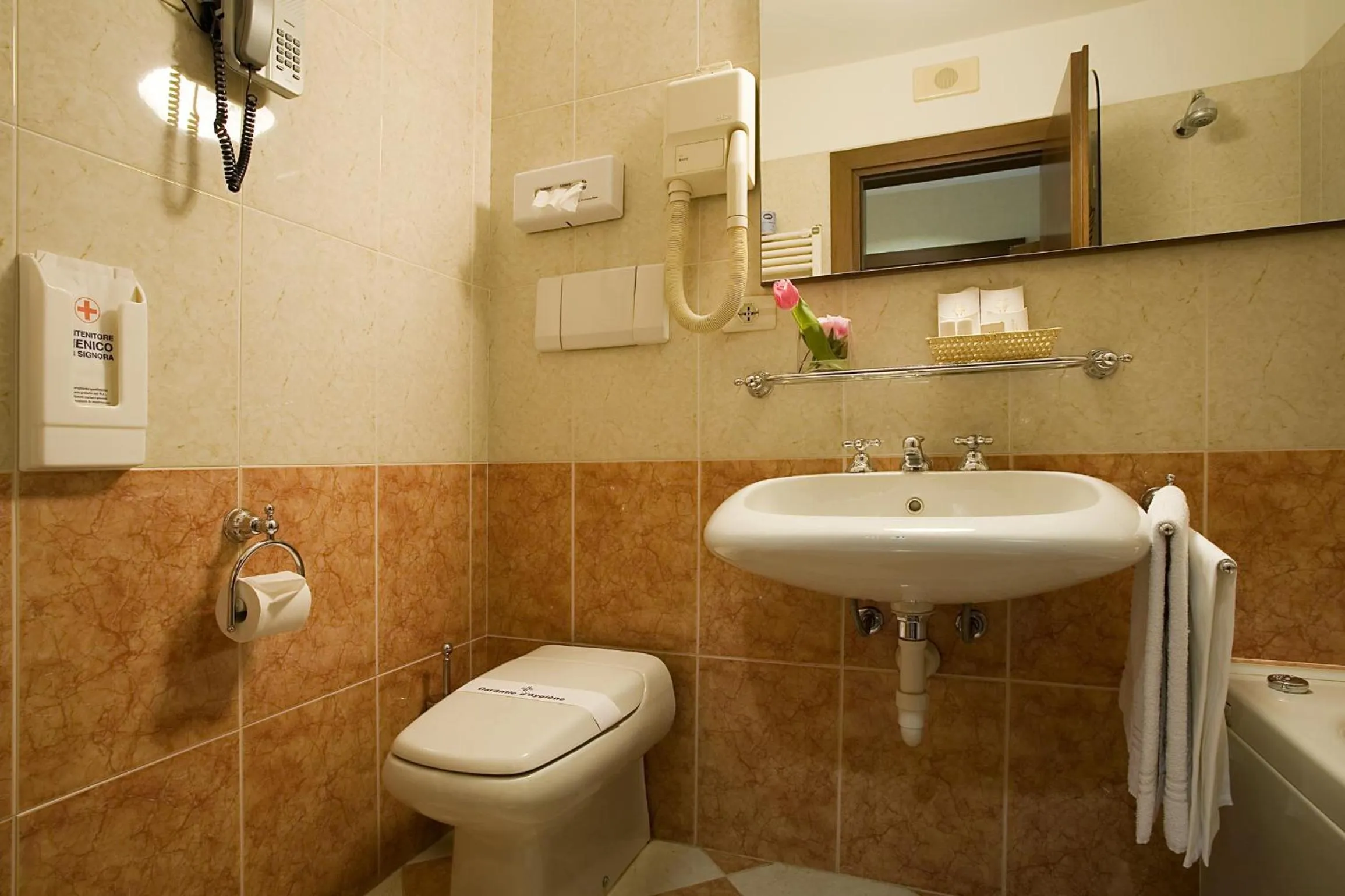 Bathroom in Hotel Excelsior San Marco