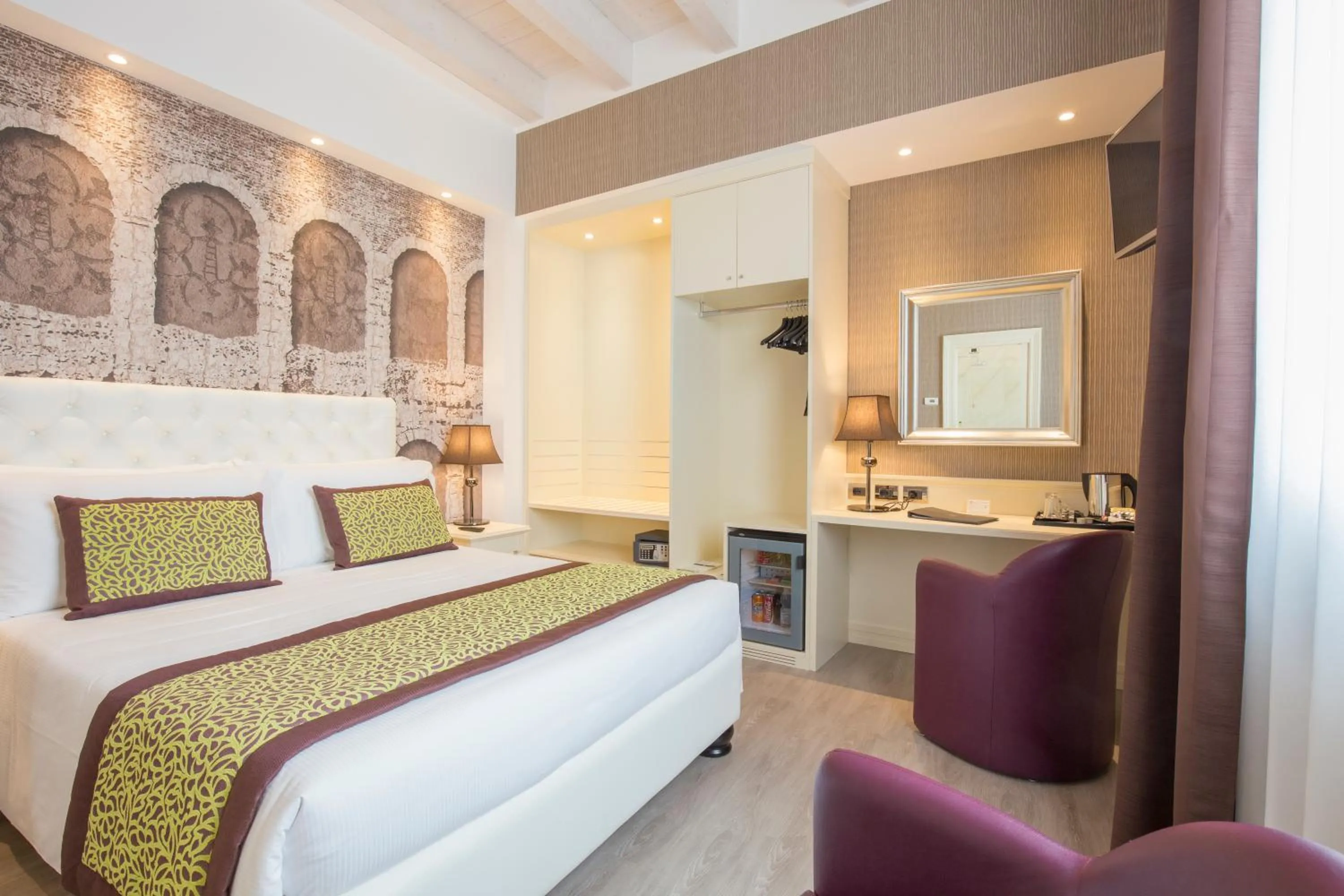 Photo of the whole room, Bed in Hotel San Pietro