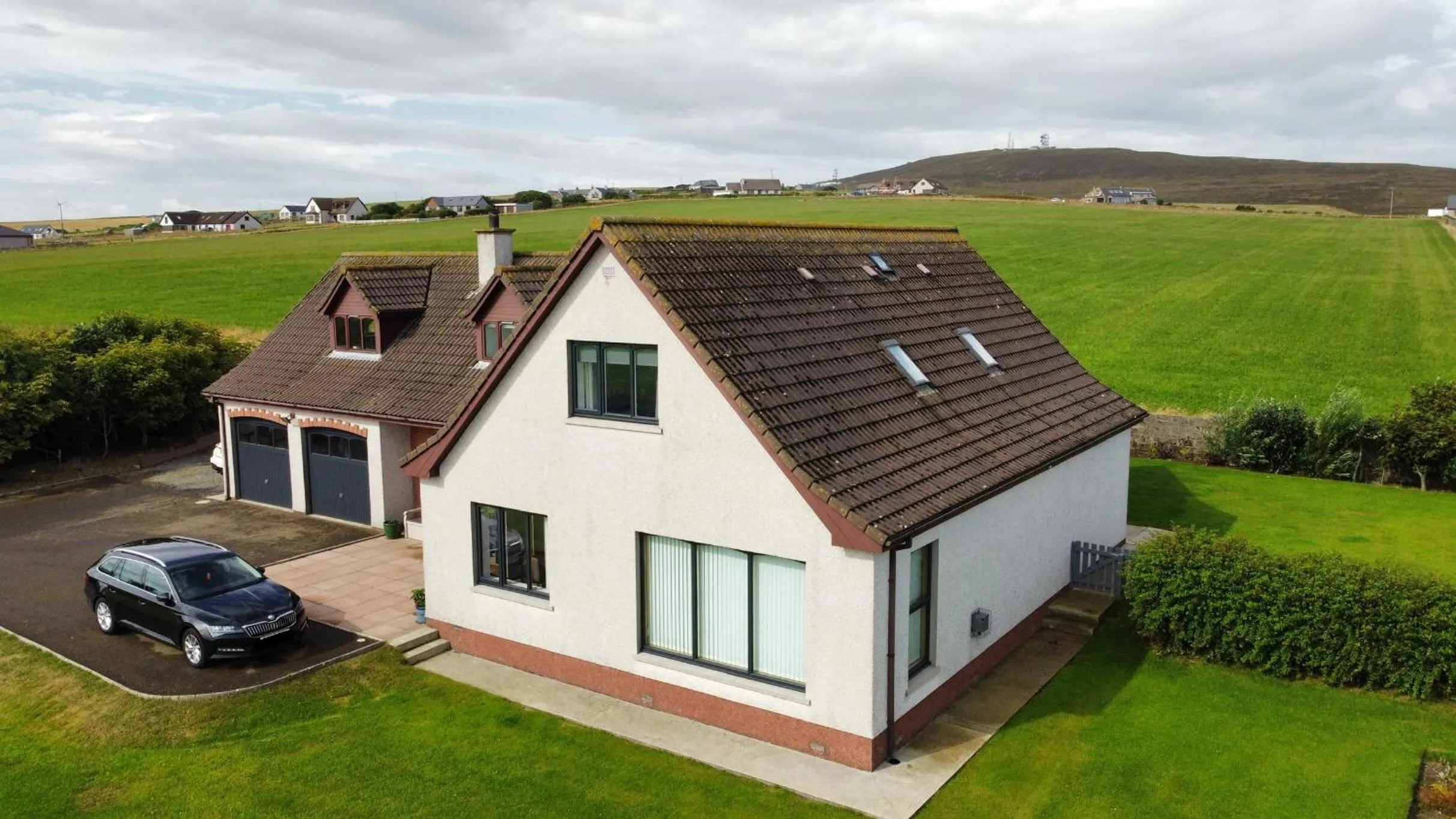 Property building in Aultnagar Accommodation