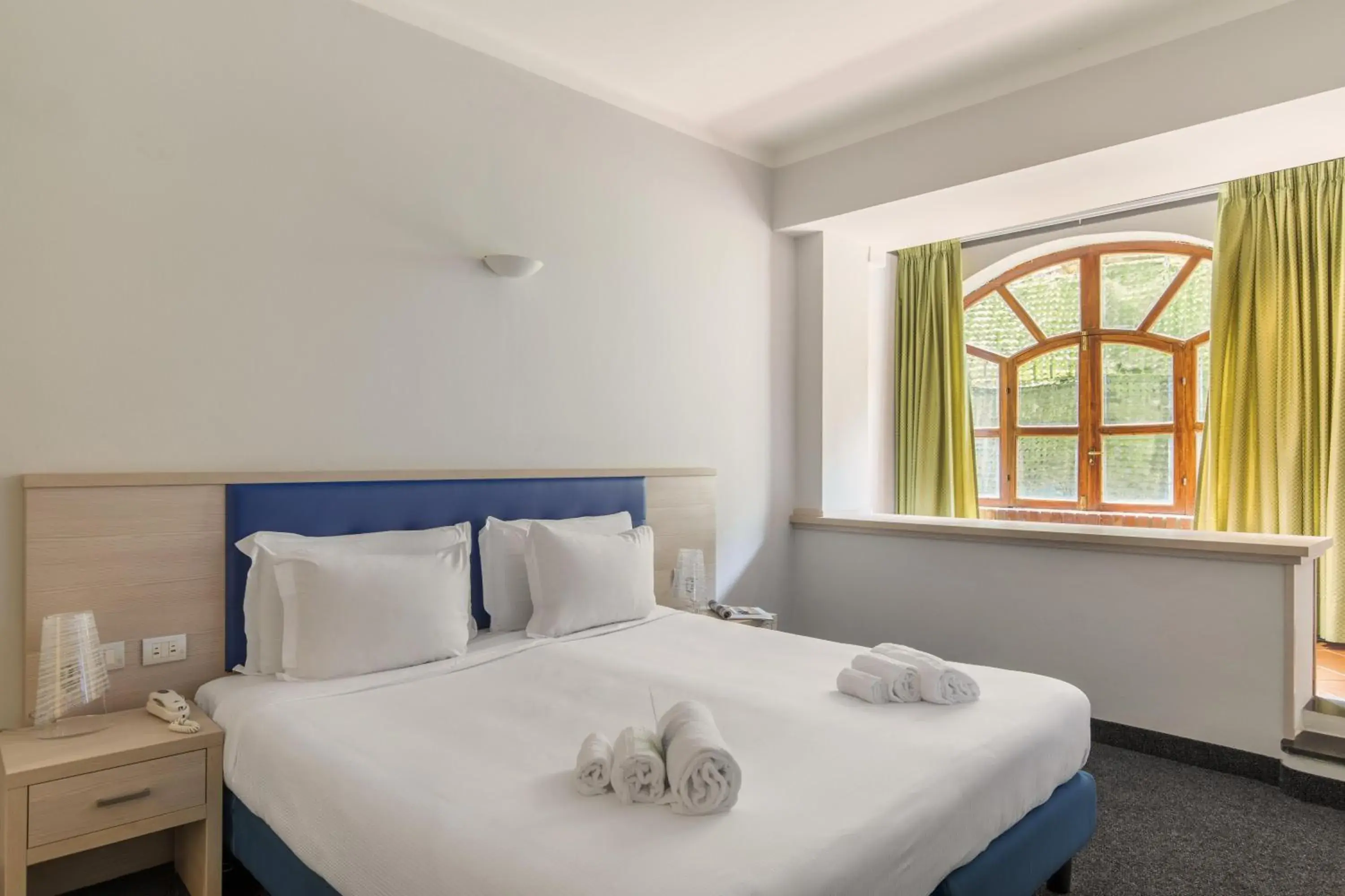 Standard Double or Twin Room in B&B Hotels Park Hotel Suisse Santa Margherita Ligure Standard Double or Twin Room in B&B Hotels Park Hotel Suisse Santa Margherita Ligure