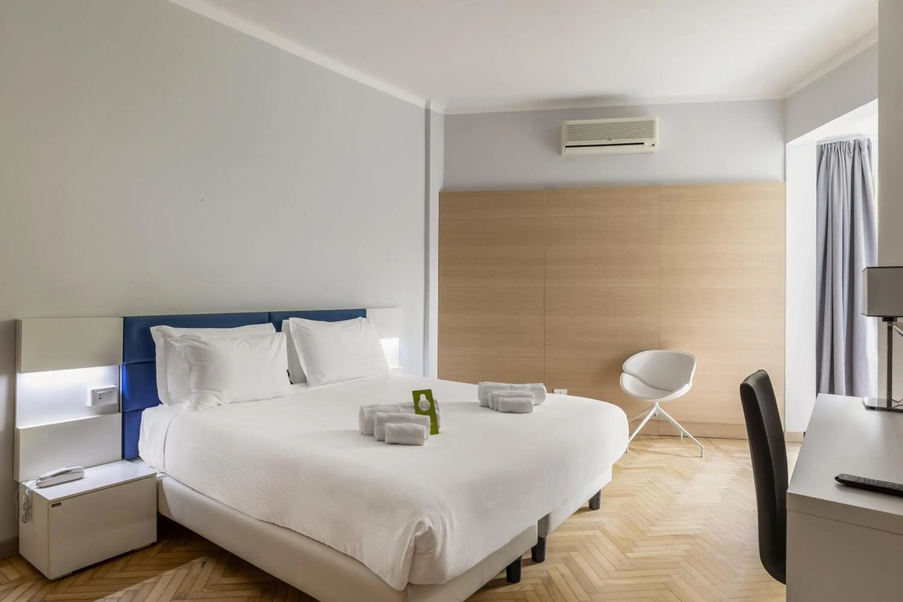 Deluxe Triple Room in B&B Hotels Park Hotel Suisse Santa Margherita Ligure Deluxe Triple Room in B&B Hotels Park Hotel Suisse Santa Margherita Ligure