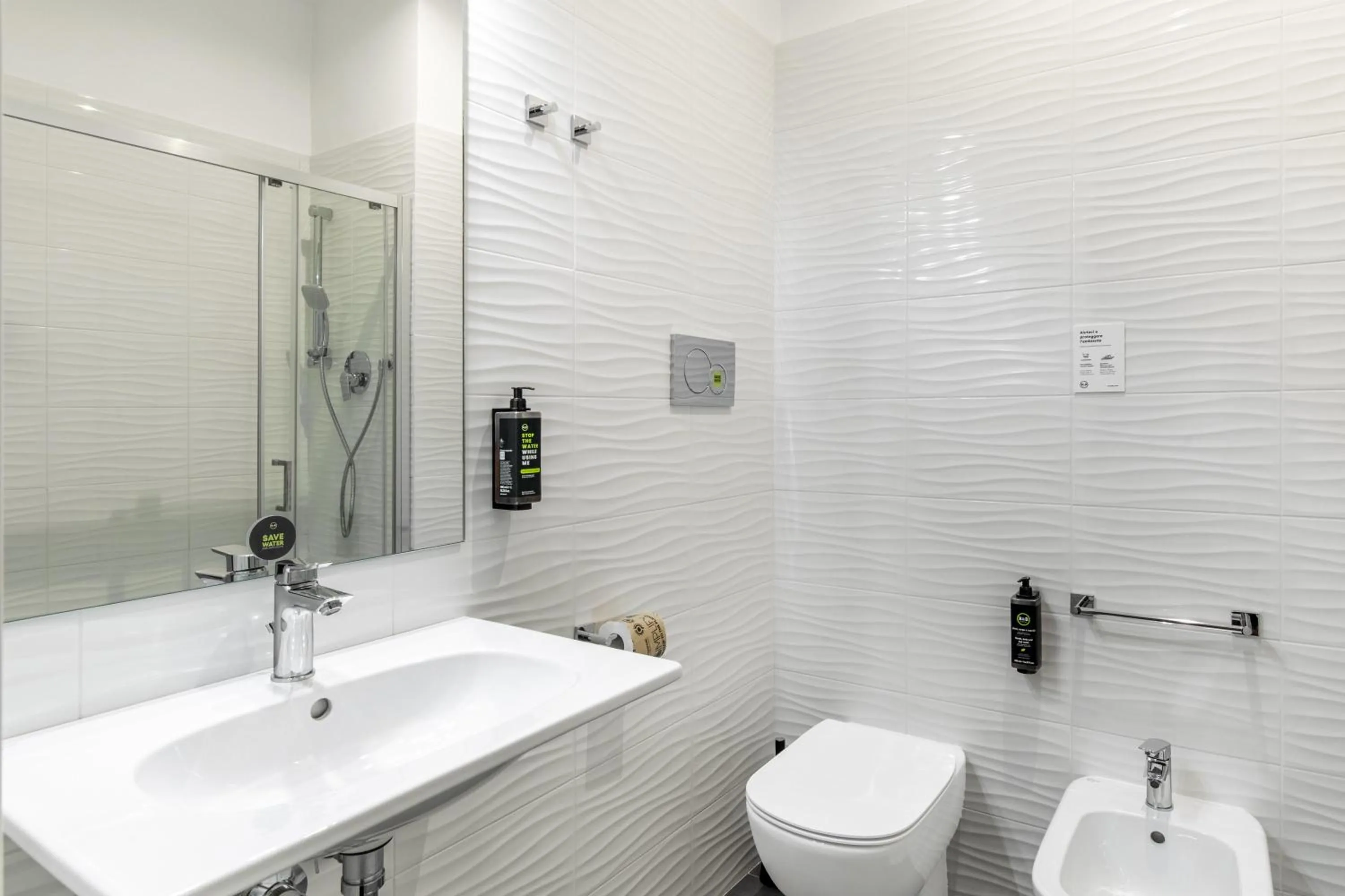 Bathroom in B&B Hotels Park Hotel Suisse Santa Margherita Ligure