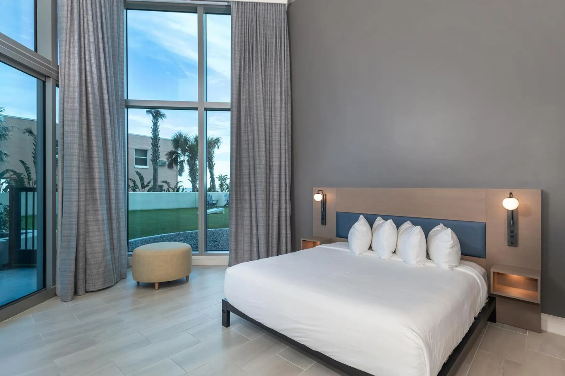 Bedroom, Bed in Max Beach Resort