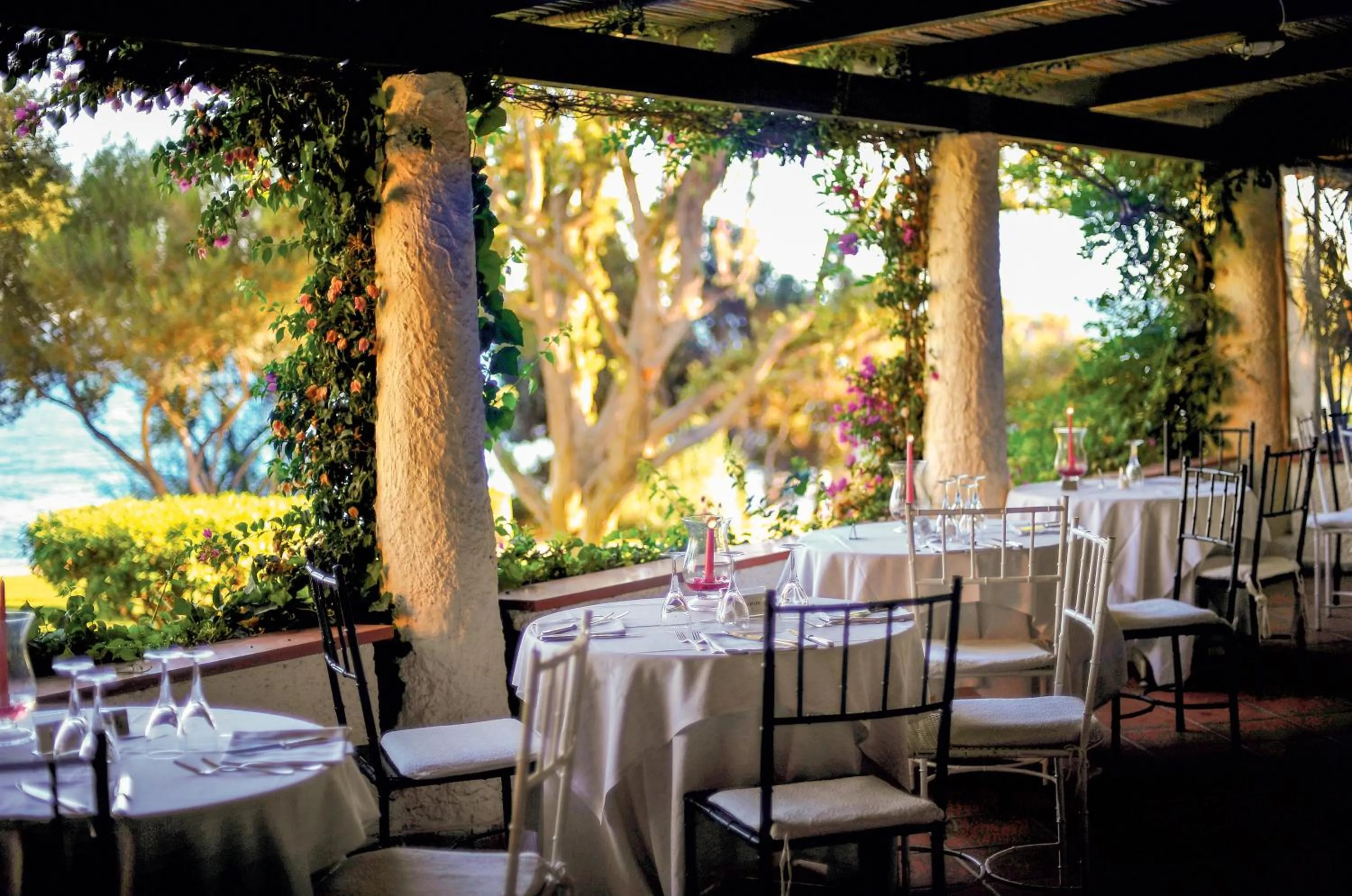 Restaurant/places to eat in Luna Sardinia