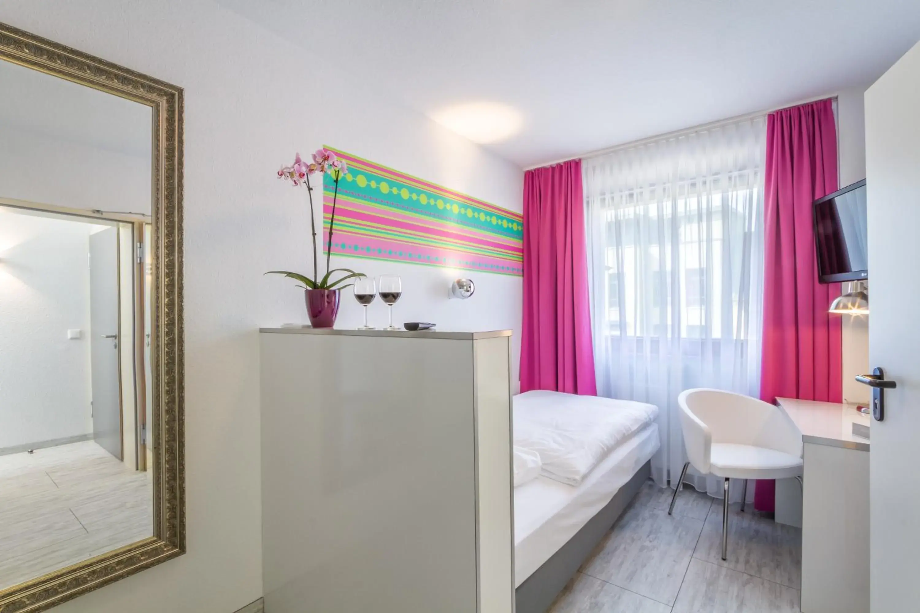 Comfort Single Room in Hotel l'adresse garni Comfort Single Room in Hotel l'adresse garni