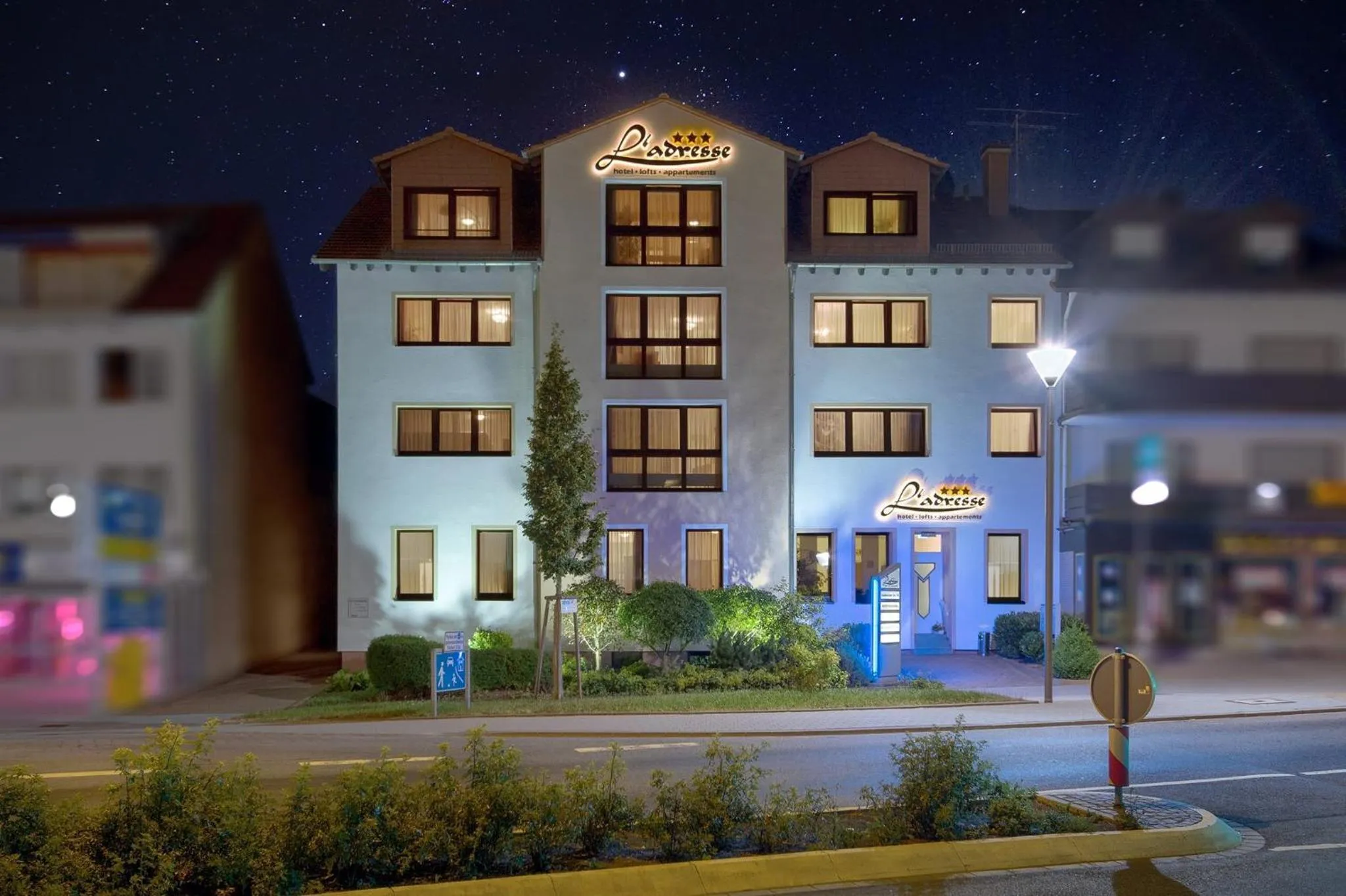 Facade/entrance in Hotel l'adresse garni