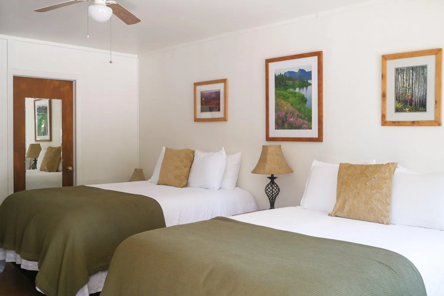 Bed in Rocky Mountain Inn