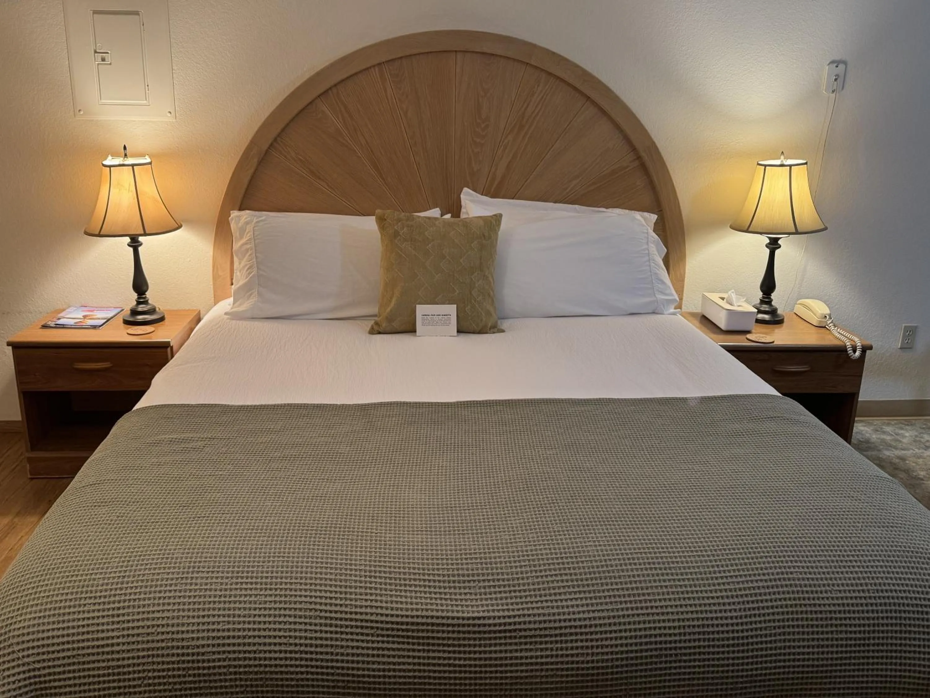 Bed in Rocky Mountain Inn