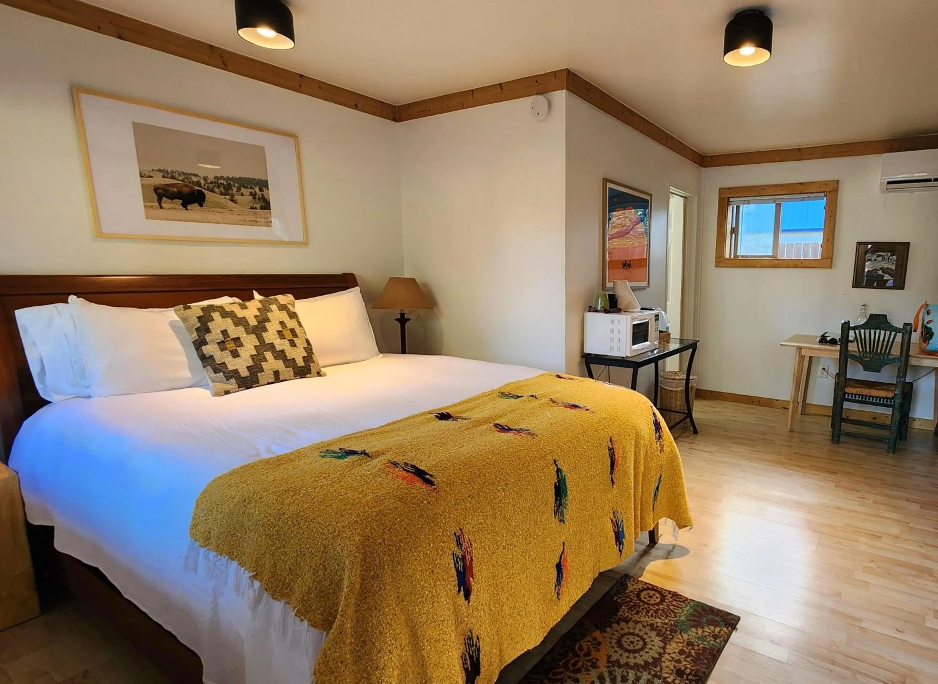 Bed in Rocky Mountain Inn