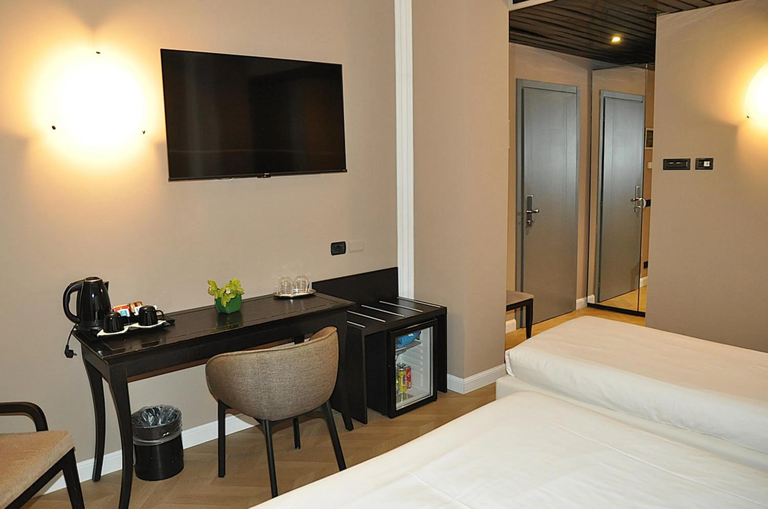 Bedroom, Bed in Hotel Comtur