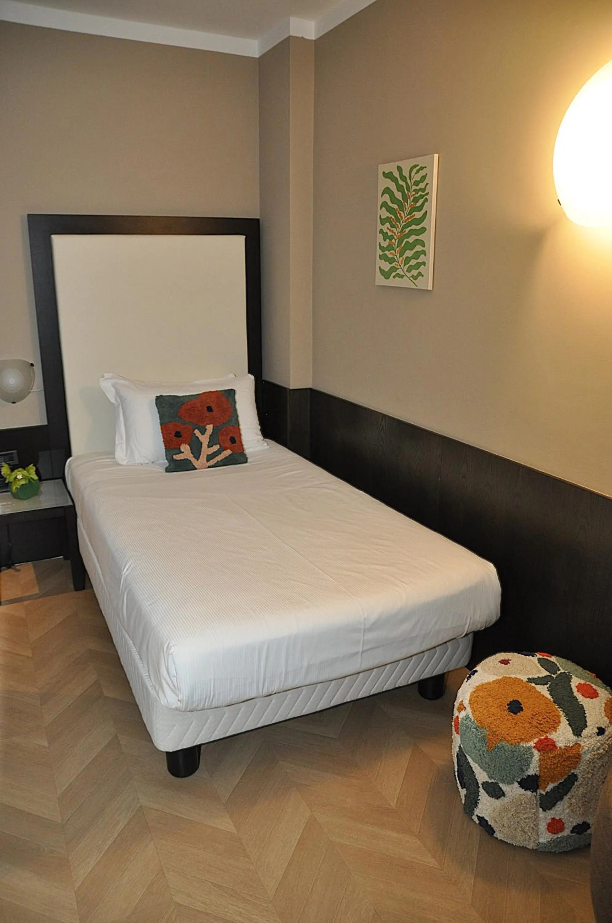 Bedroom, Bed in Hotel Comtur