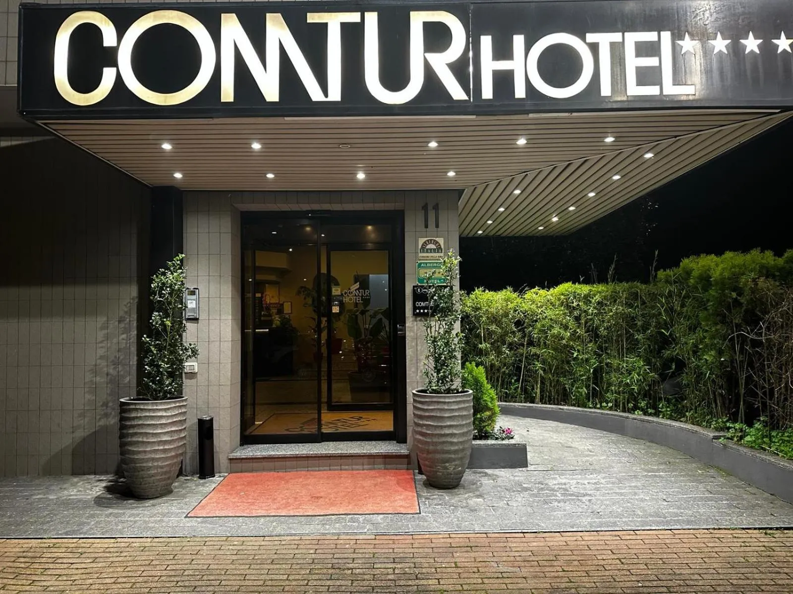 Property building in Hotel Comtur