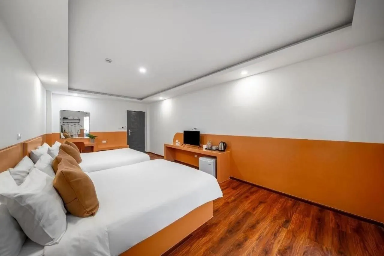 Photo of the whole room, Bed in The Ram Hotel