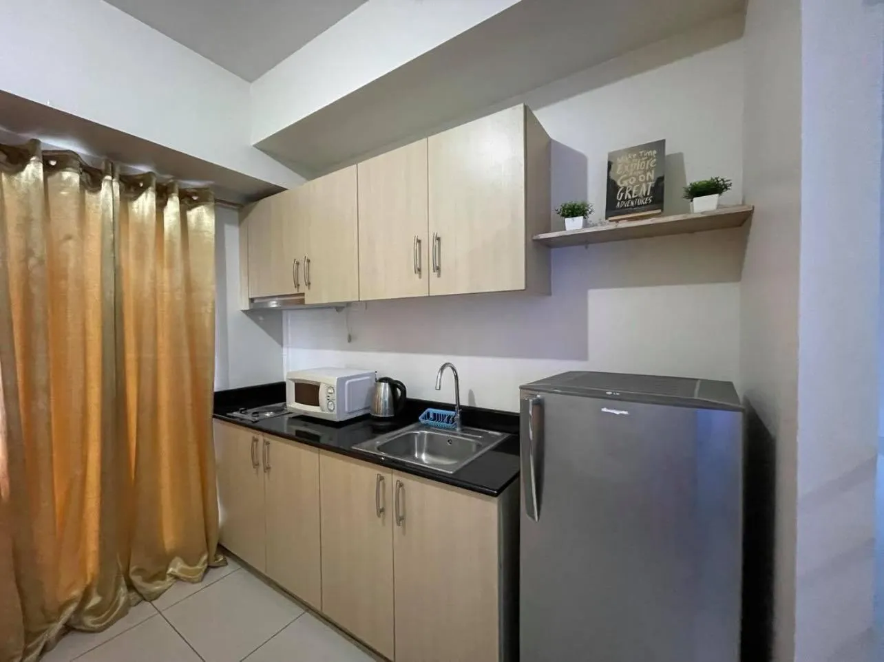 Kitchen or kitchenette in The Place SMDC Wind Residences Tagaytay
