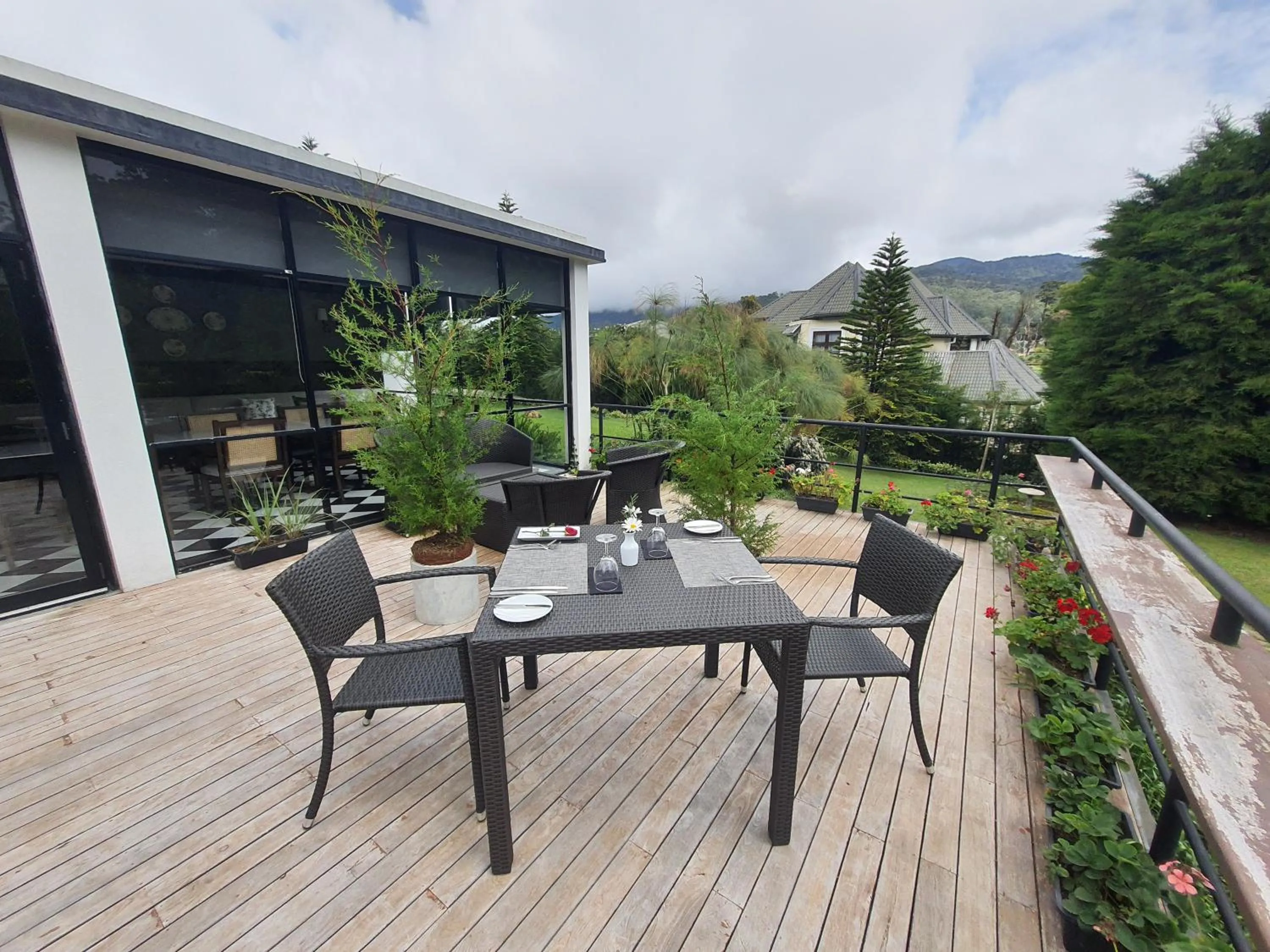 Restaurant/places to eat in Chimneys Nuwara Eliya