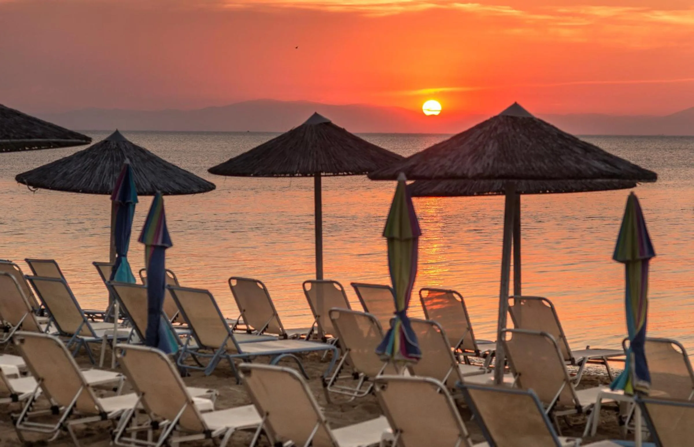 Beach in Eantos Studios and Suites