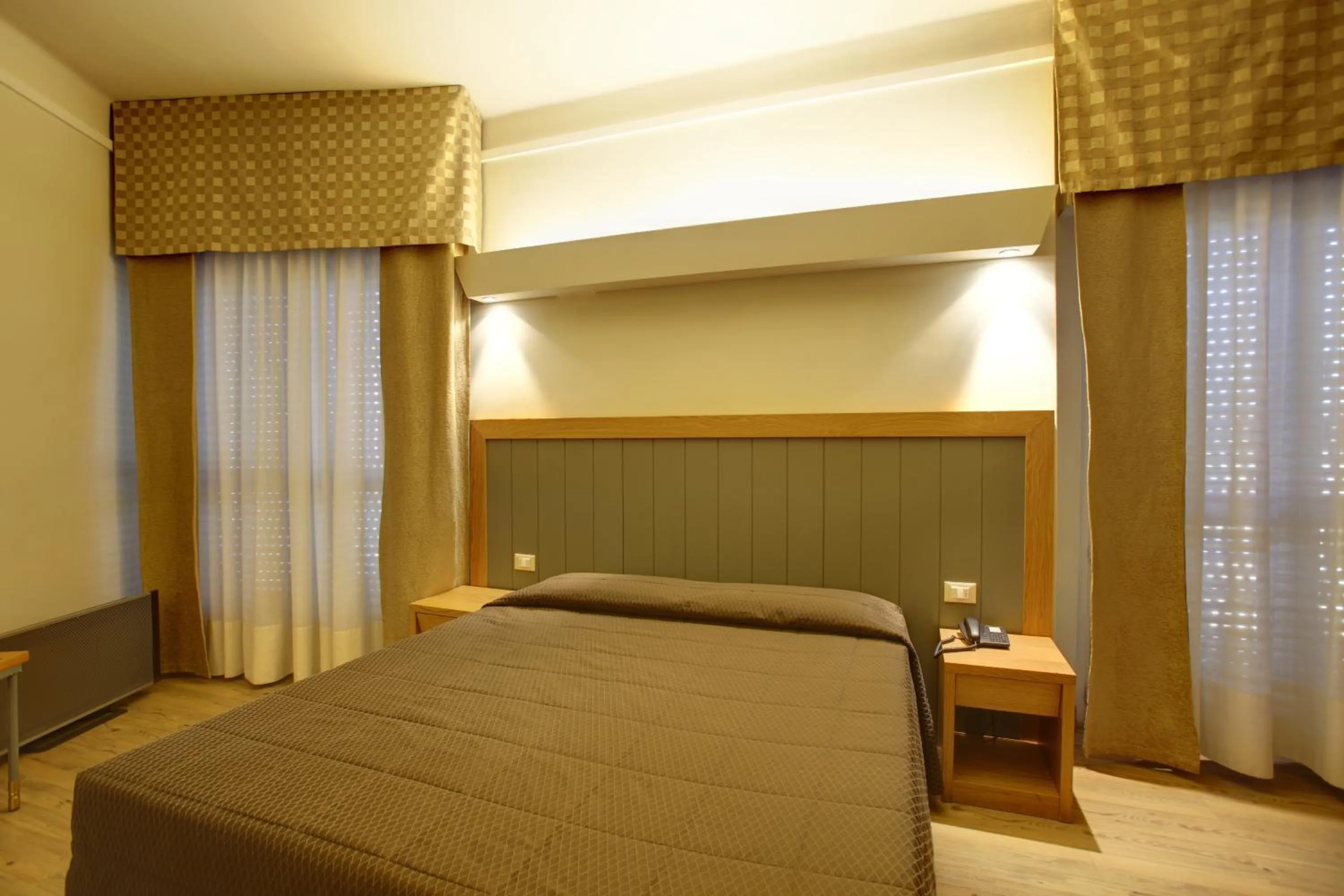 Bedroom, Bed in Hotel Delle Nazioni