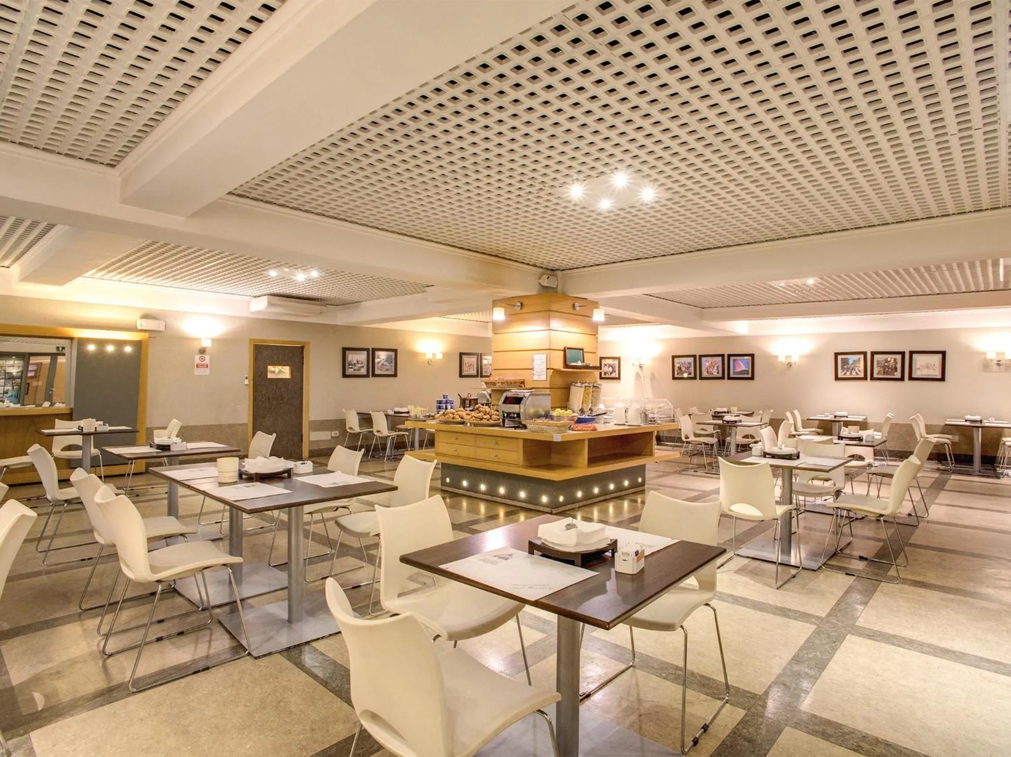 Restaurant/places to eat in Hotel Delle Nazioni