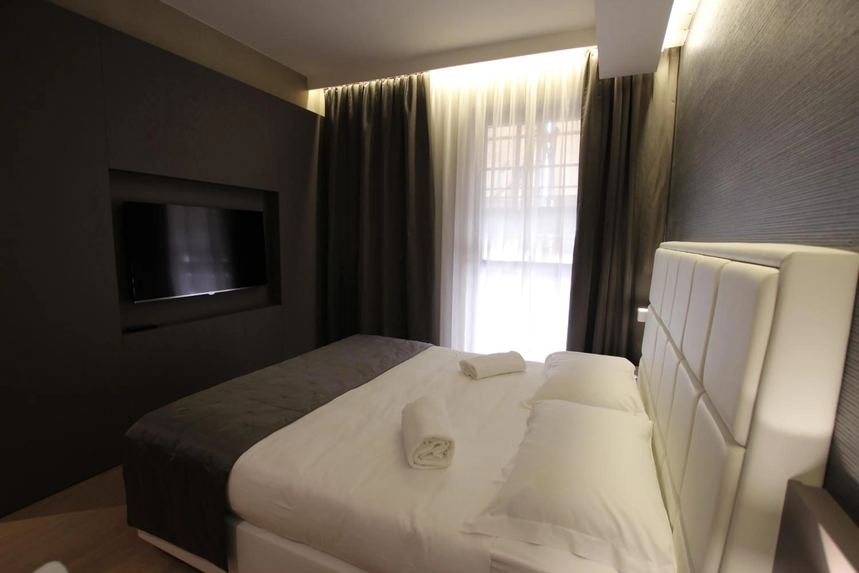 Decorative detail, Bed in Mokinba Hotels Baviera