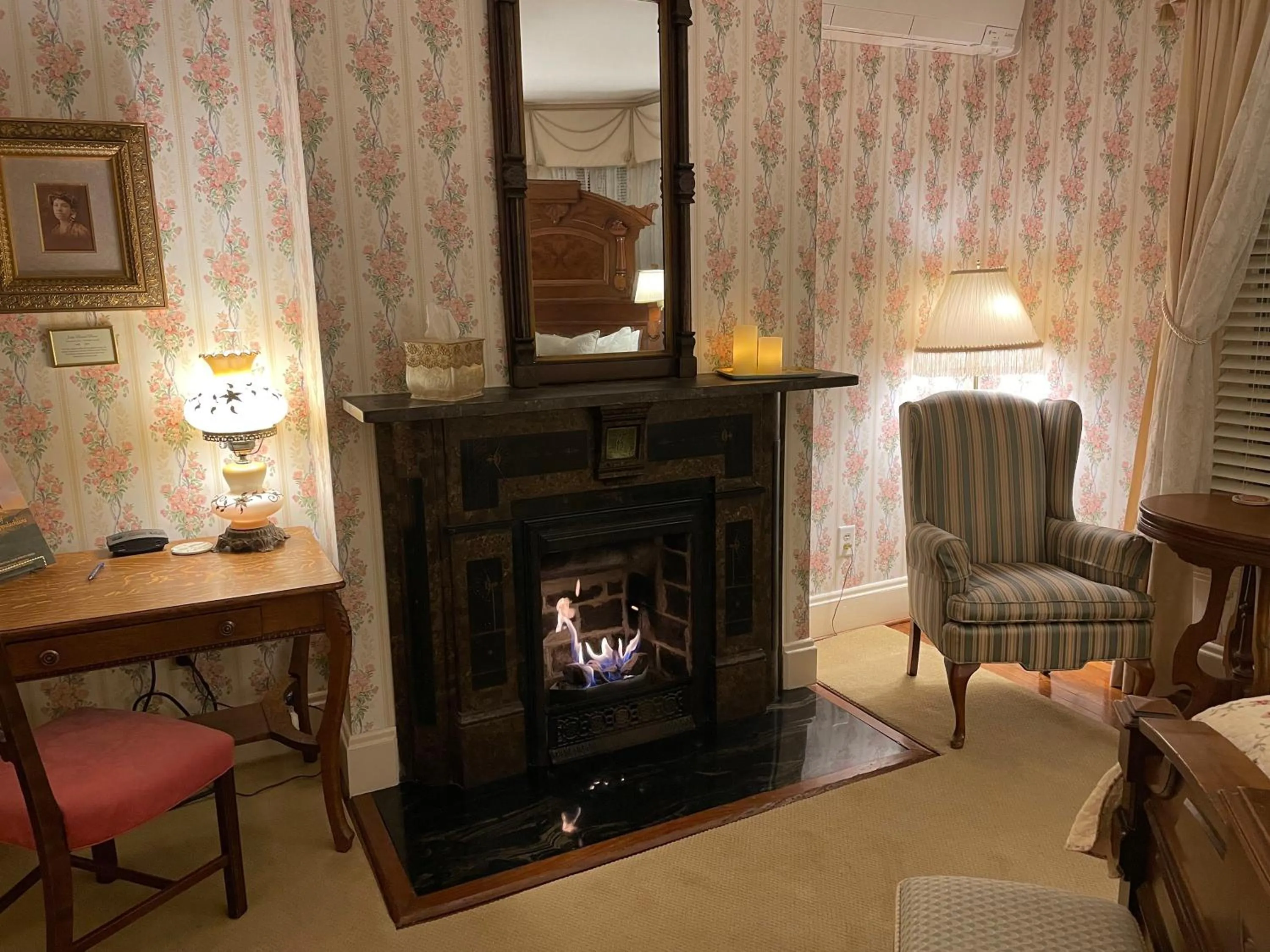 The Oaks Victorian Inn