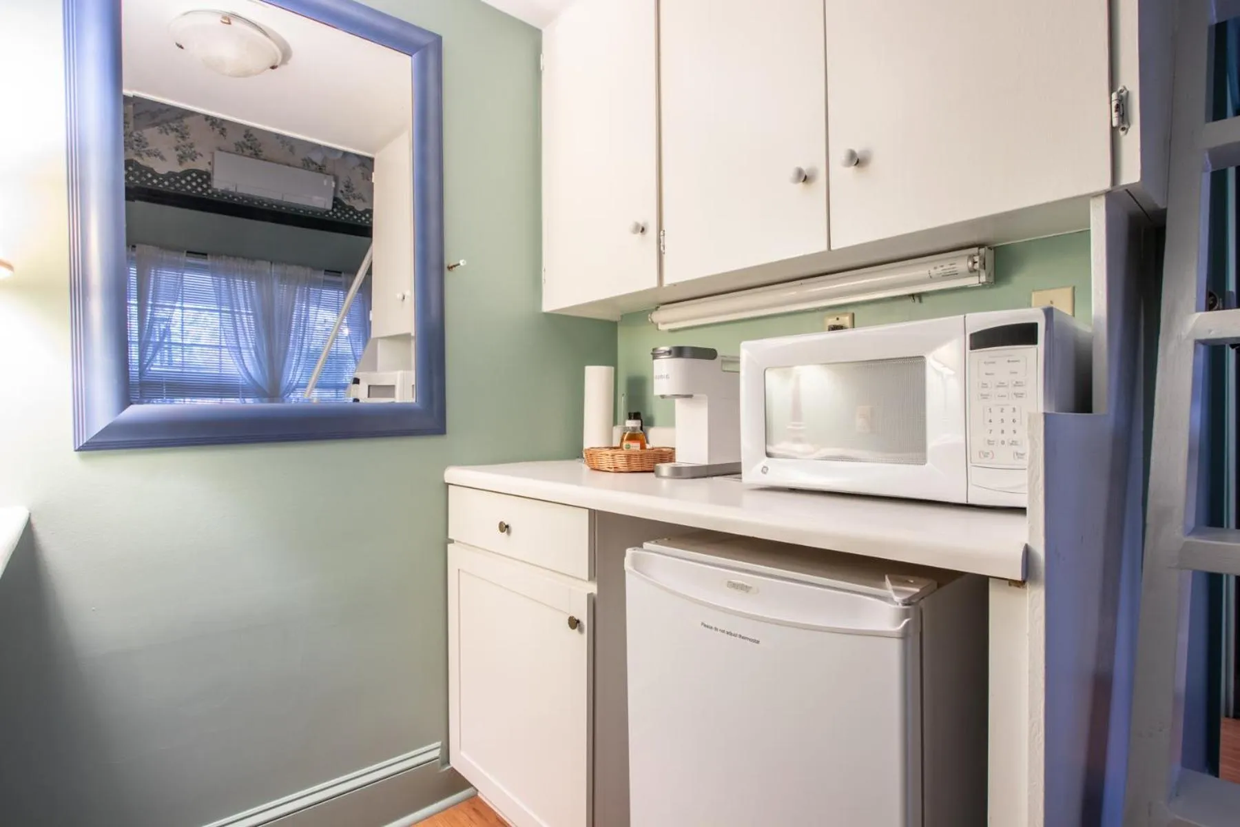 The Oaks Victorian Inn