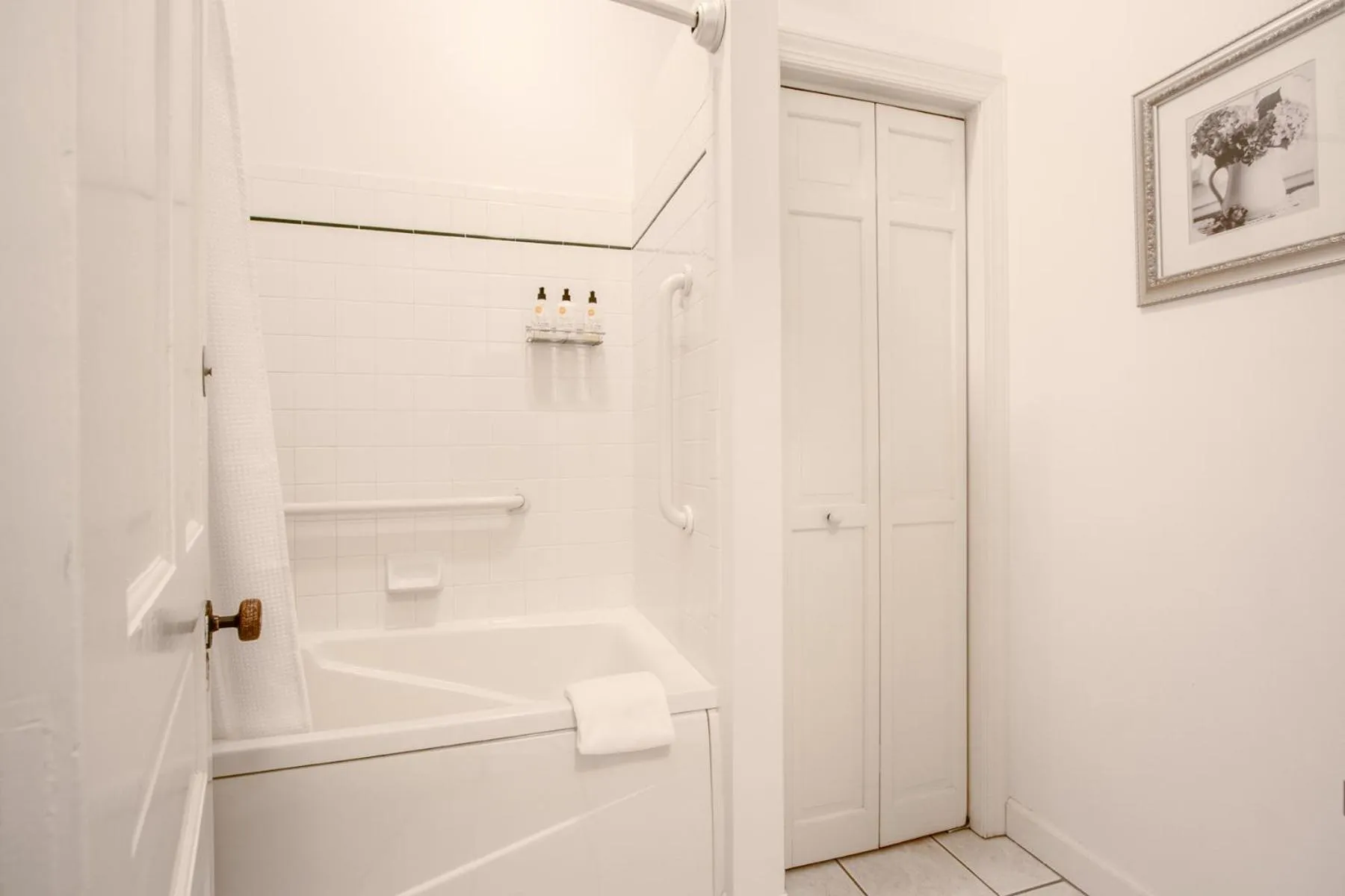 The Oaks Victorian Inn