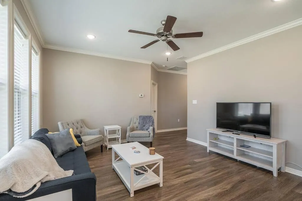 Living room in Home sweet home- great access to hospitals and everything