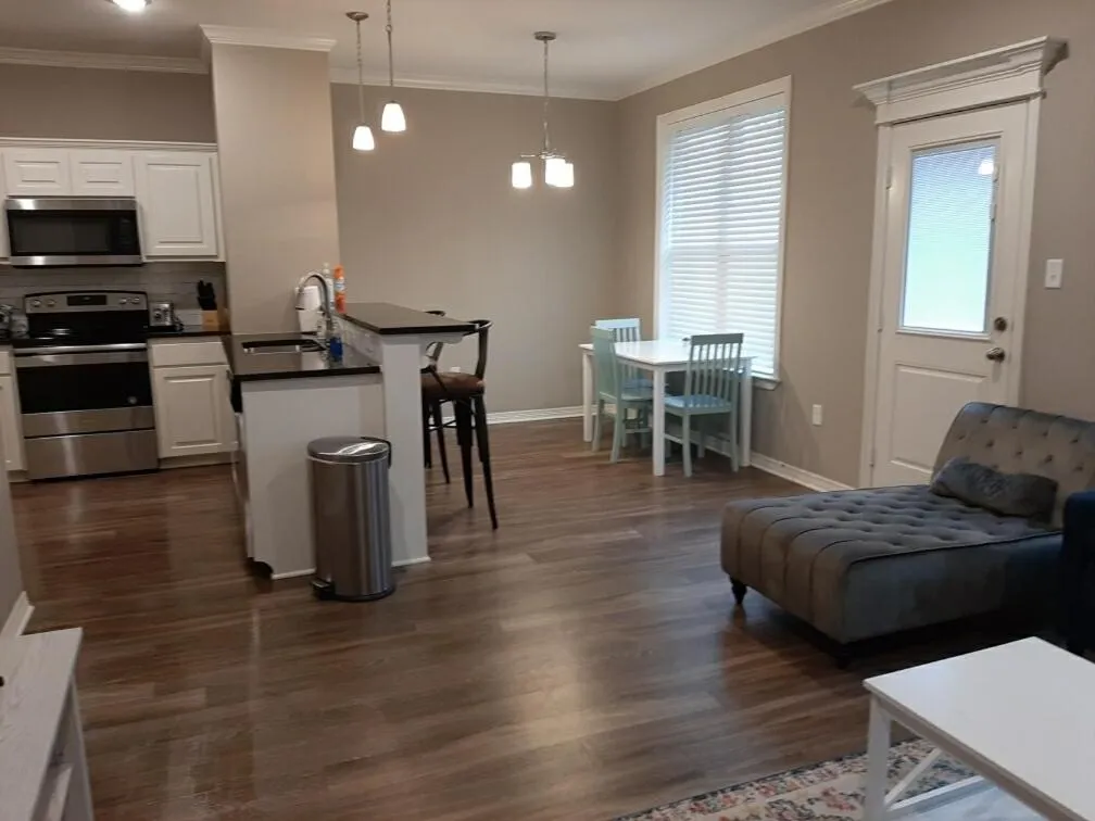 Home sweet home- great access to hospitals and everything