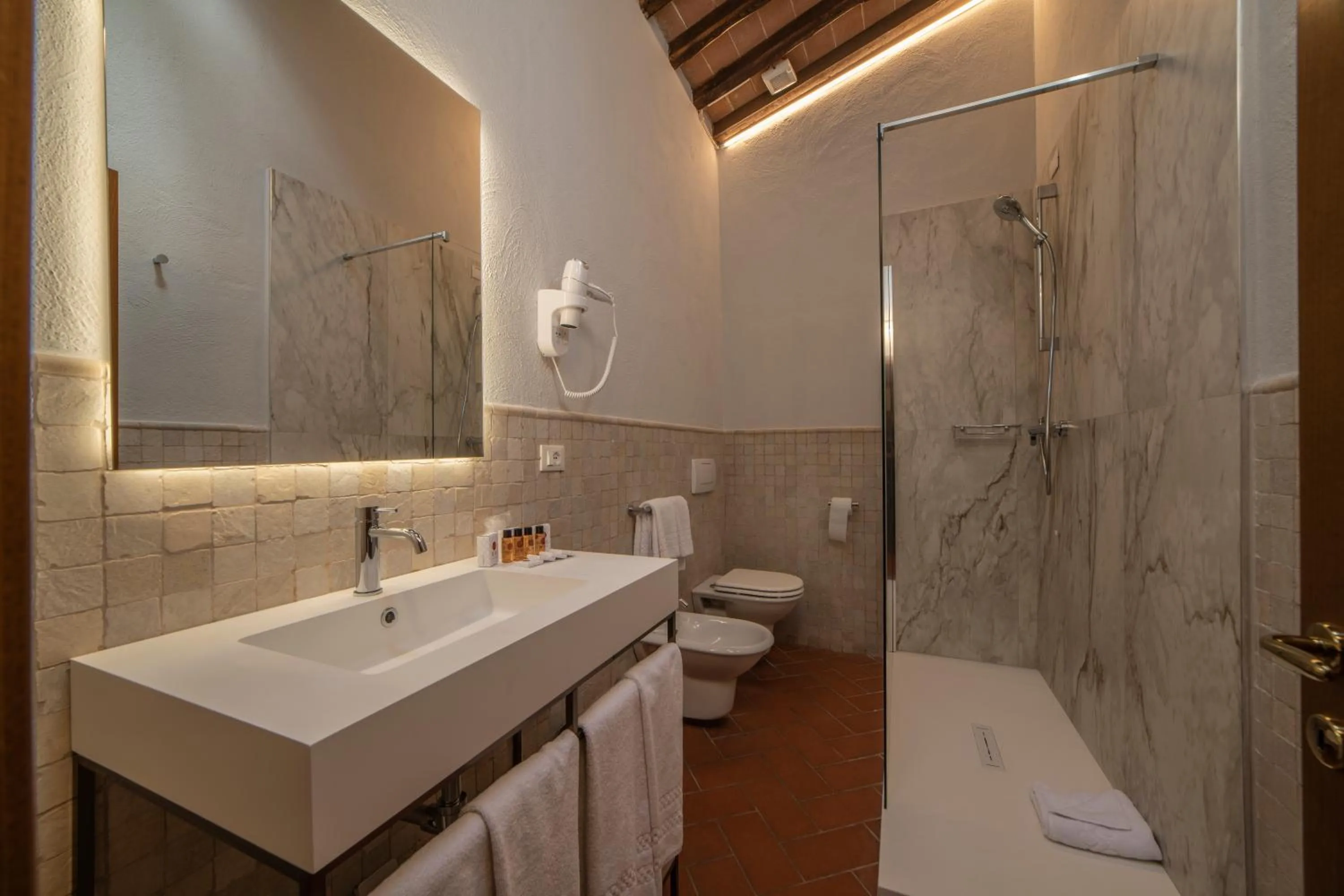 Bathroom in Ultimo Mulino Country Hotel
