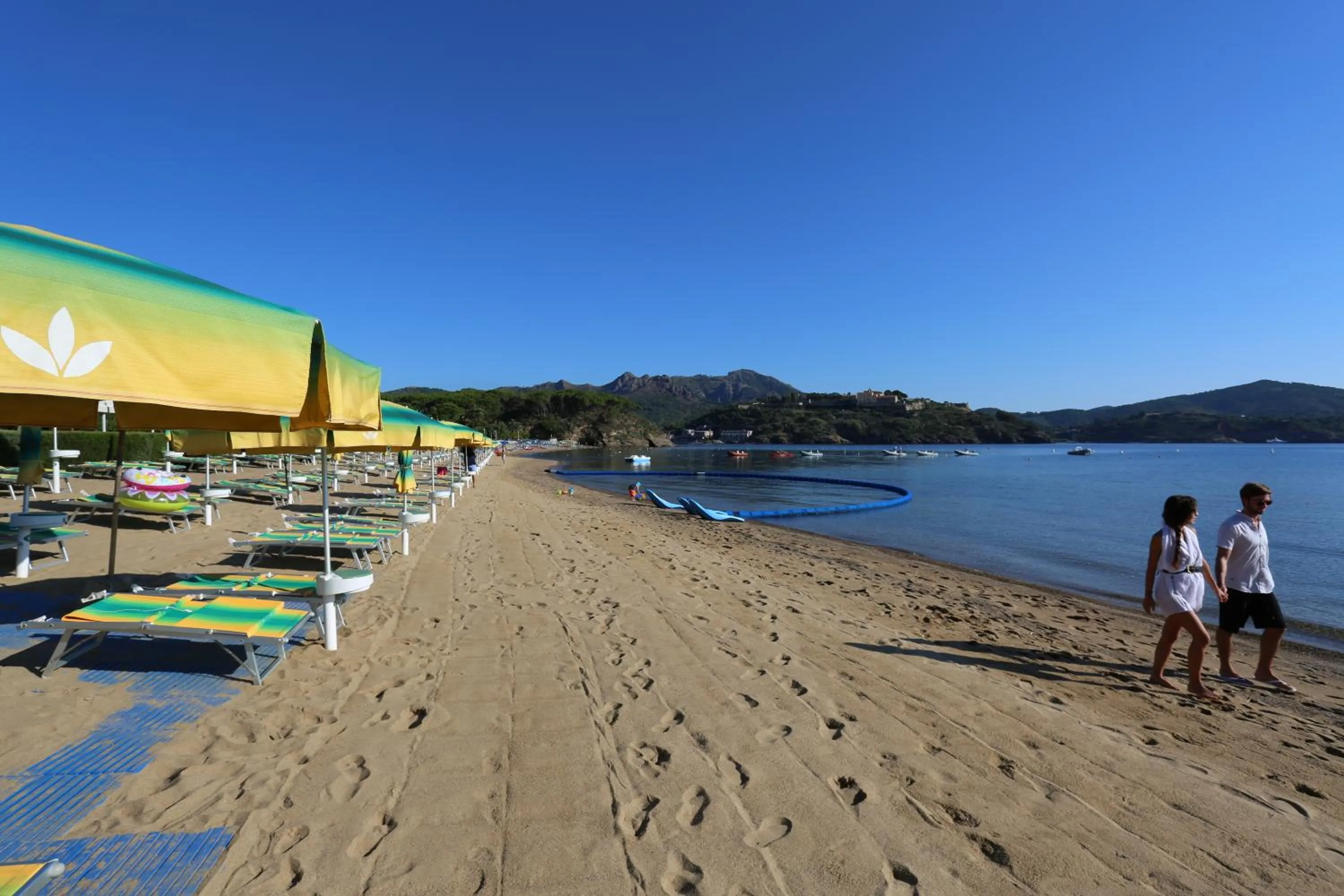 Beach in Hotel Le Acacie