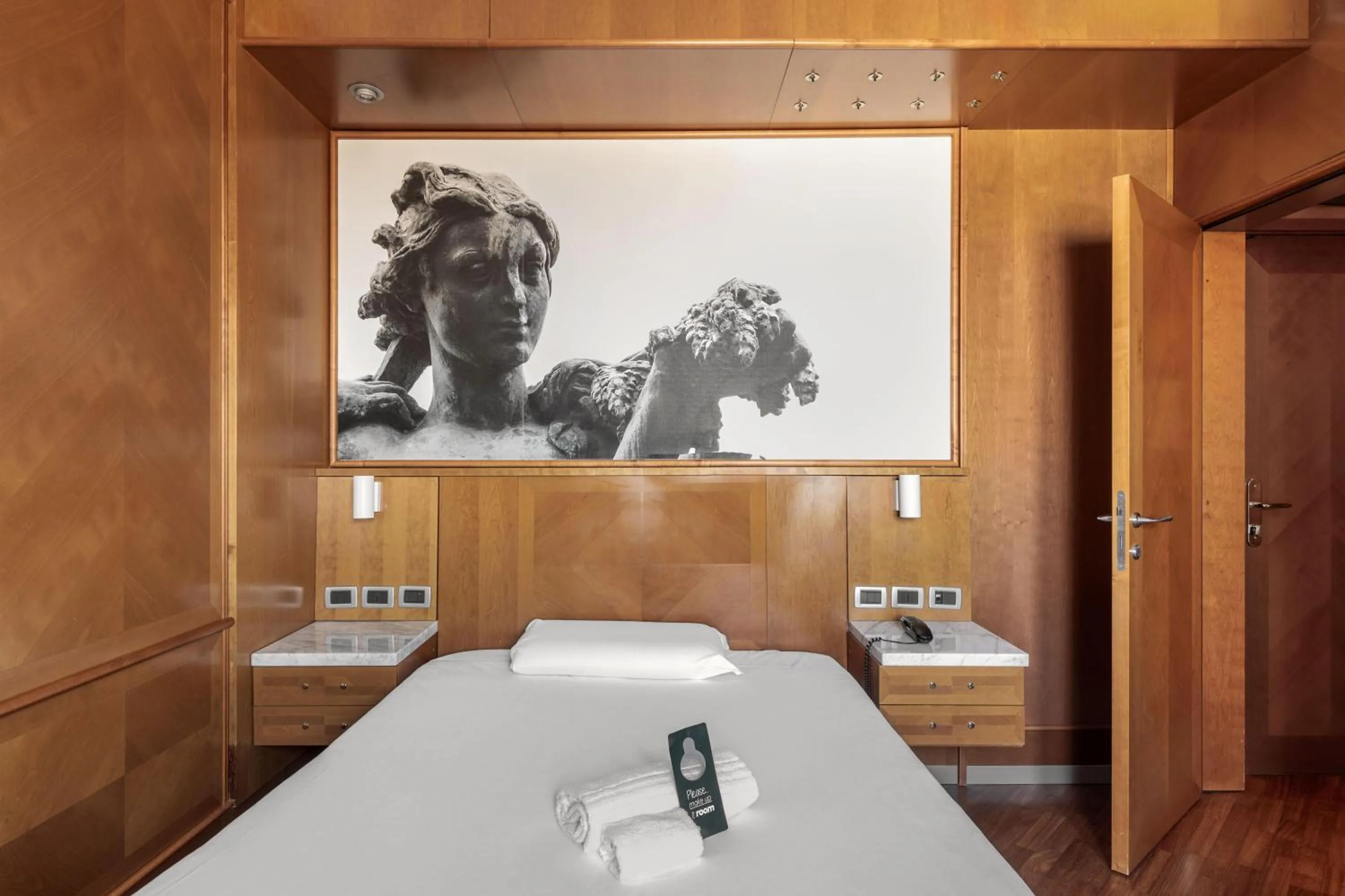 Photo of the whole room, Bed in B&B Hotel Modena