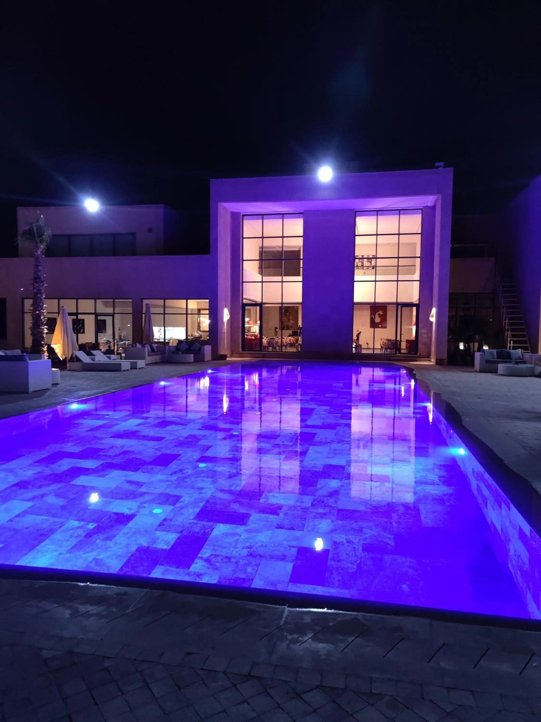 Swimming pool in SUMAHAN SUITES & SPA