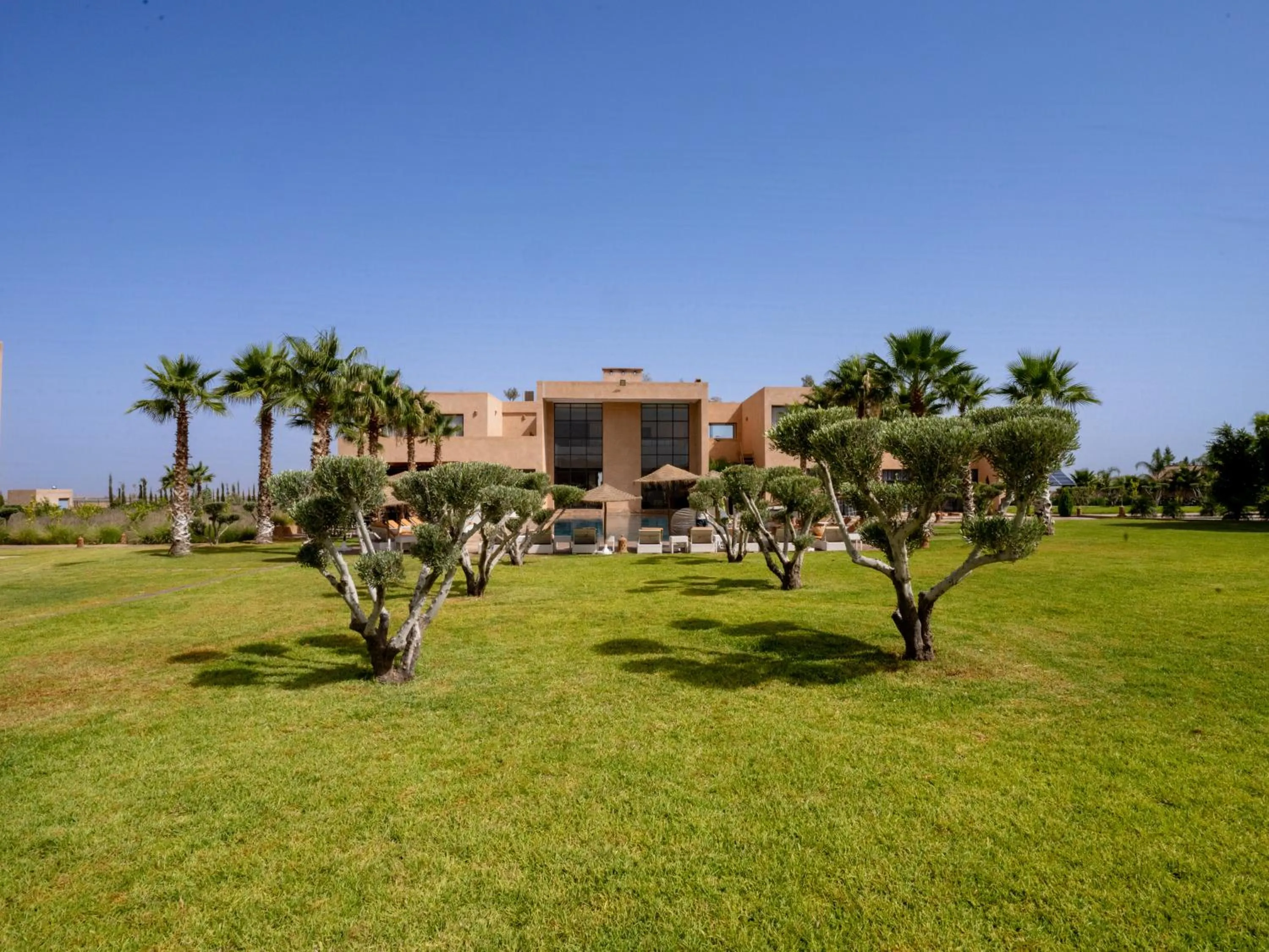 SUMAHAN SUITES & SPA